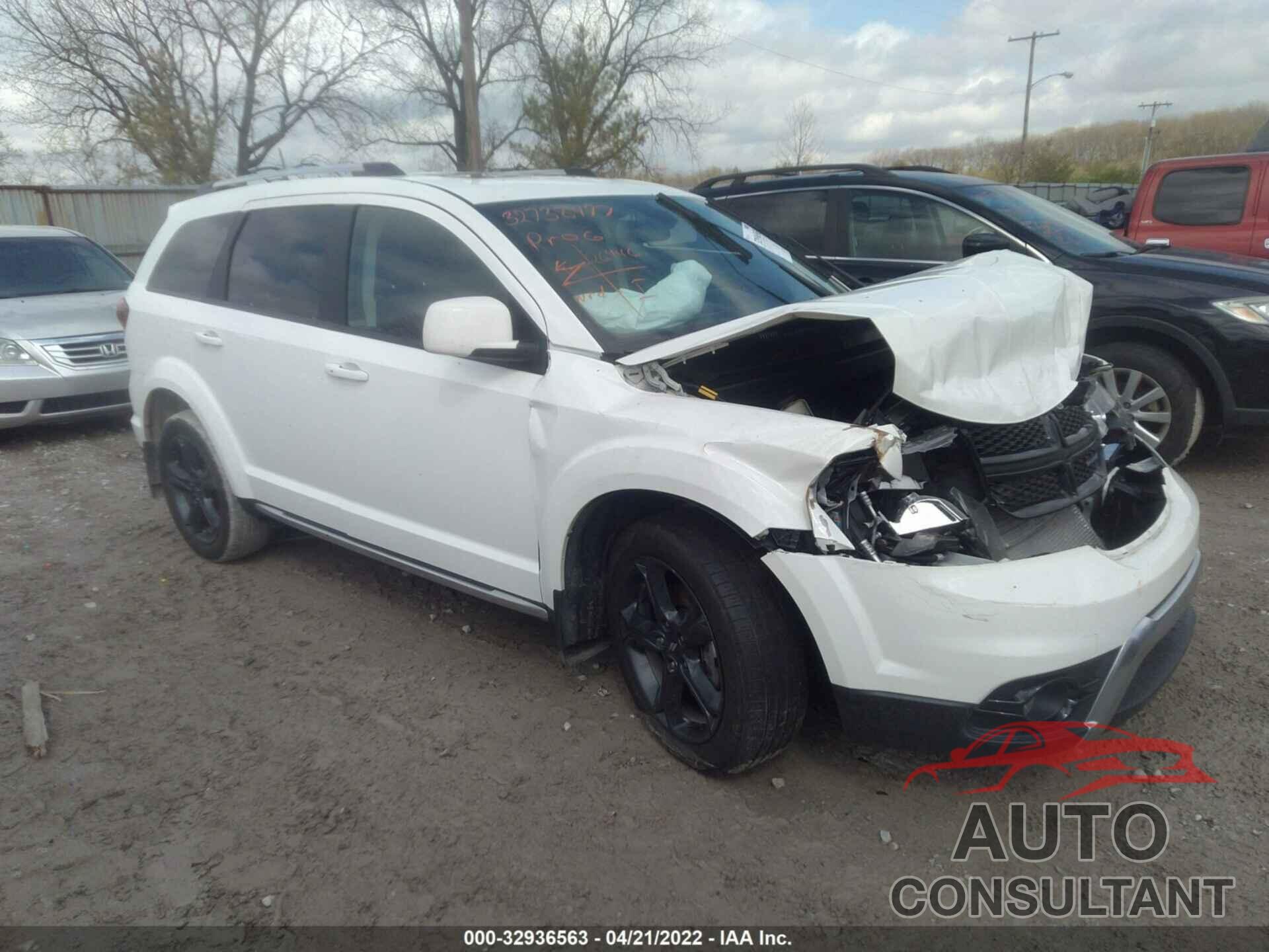 DODGE JOURNEY 2020 - 3C4PDCGB5LT213304