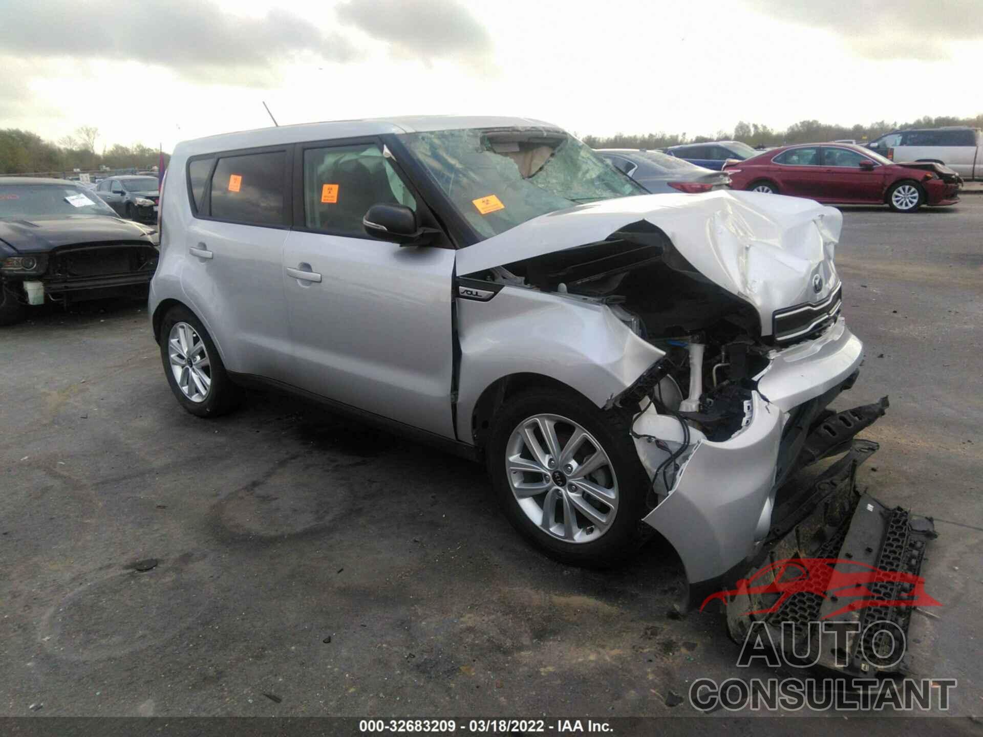 KIA SOUL 2018 - KNDJP3A5XJ7569376