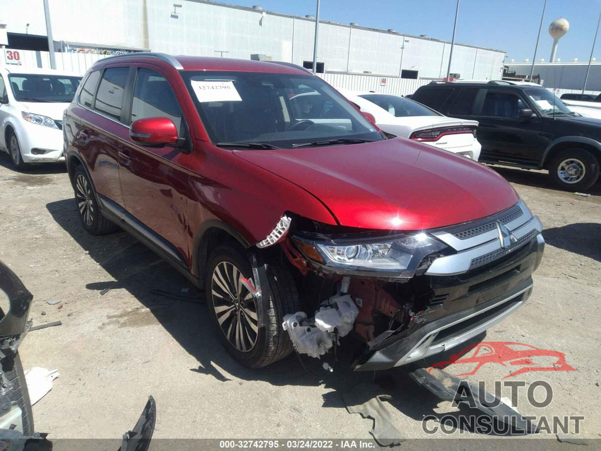 MITSUBISHI OUTLANDER 2020 - JA4AD3A33LZ032986