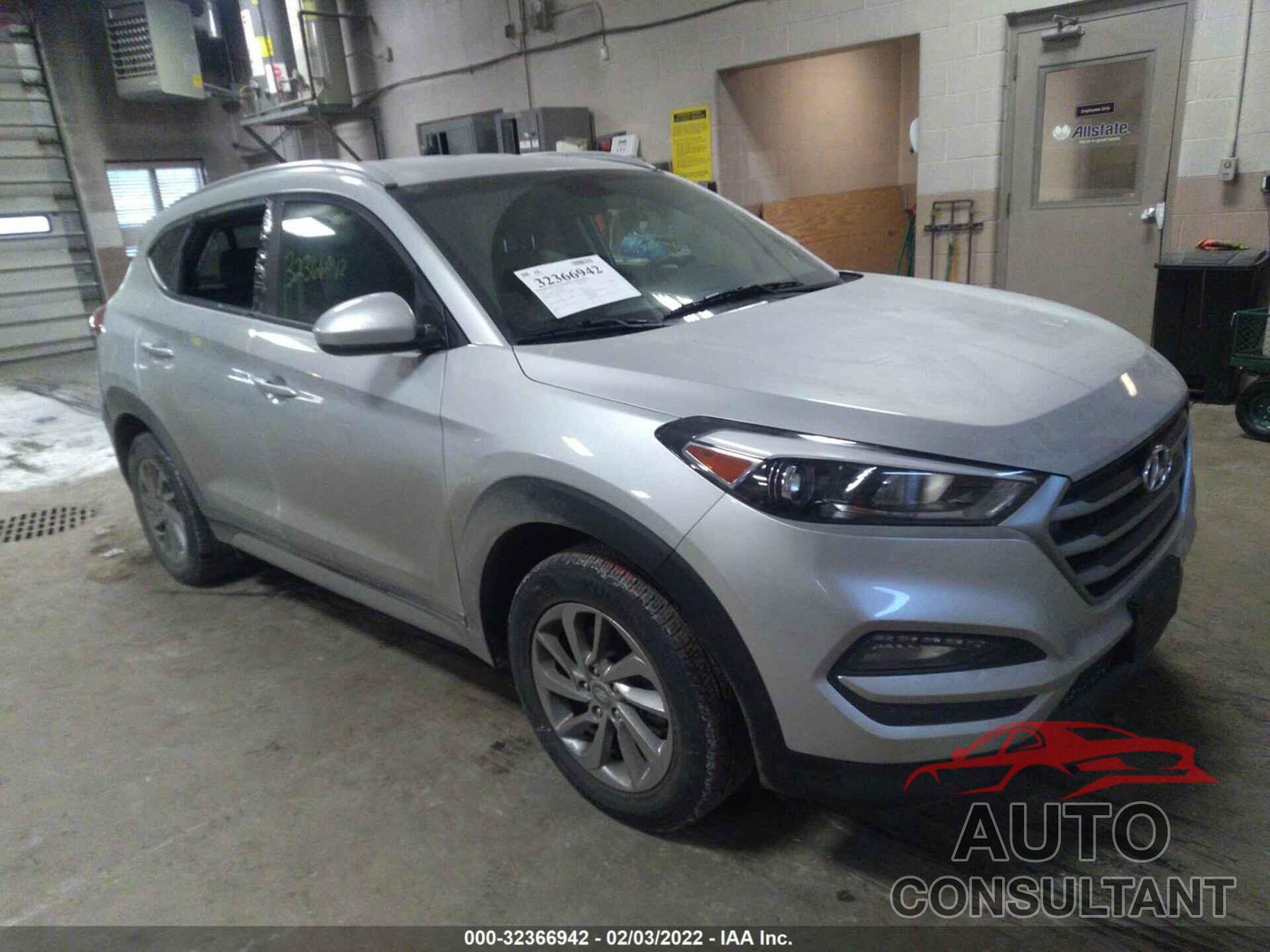 HYUNDAI TUCSON 2018 - KM8J3CA47JU681956