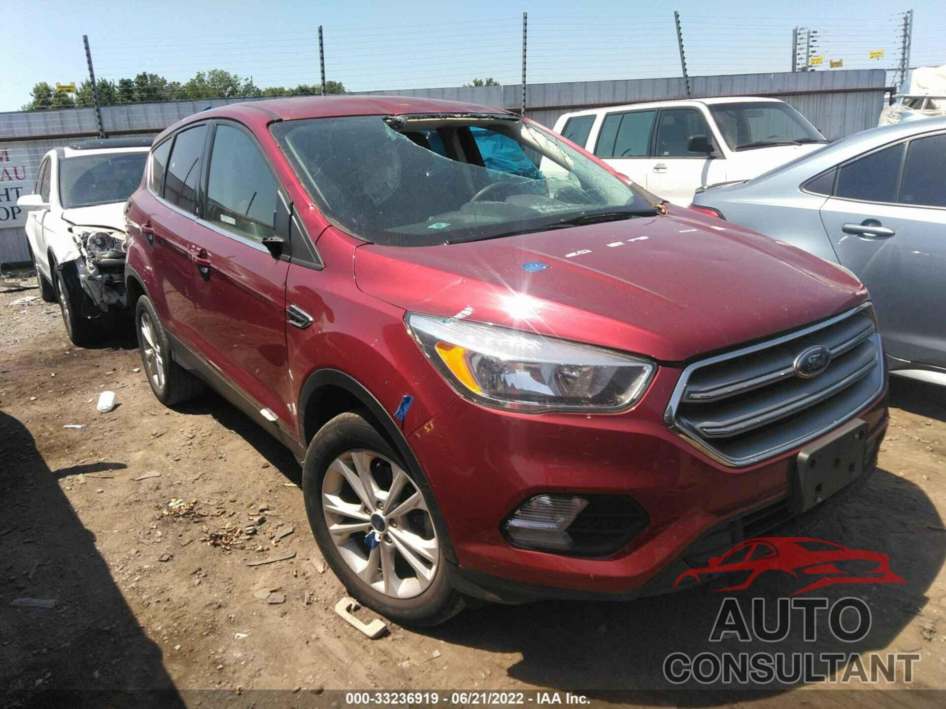 FORD ESCAPE 2017 - 1FMCU0GD1HUE84285