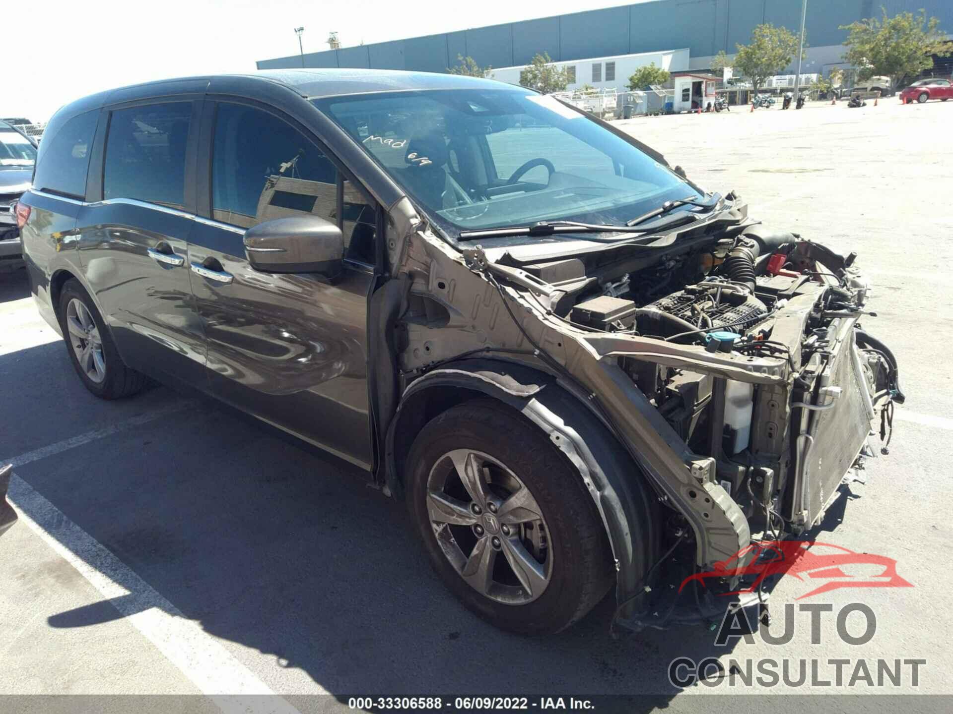 HONDA ODYSSEY 2018 - 5FNRL6H71JB004919