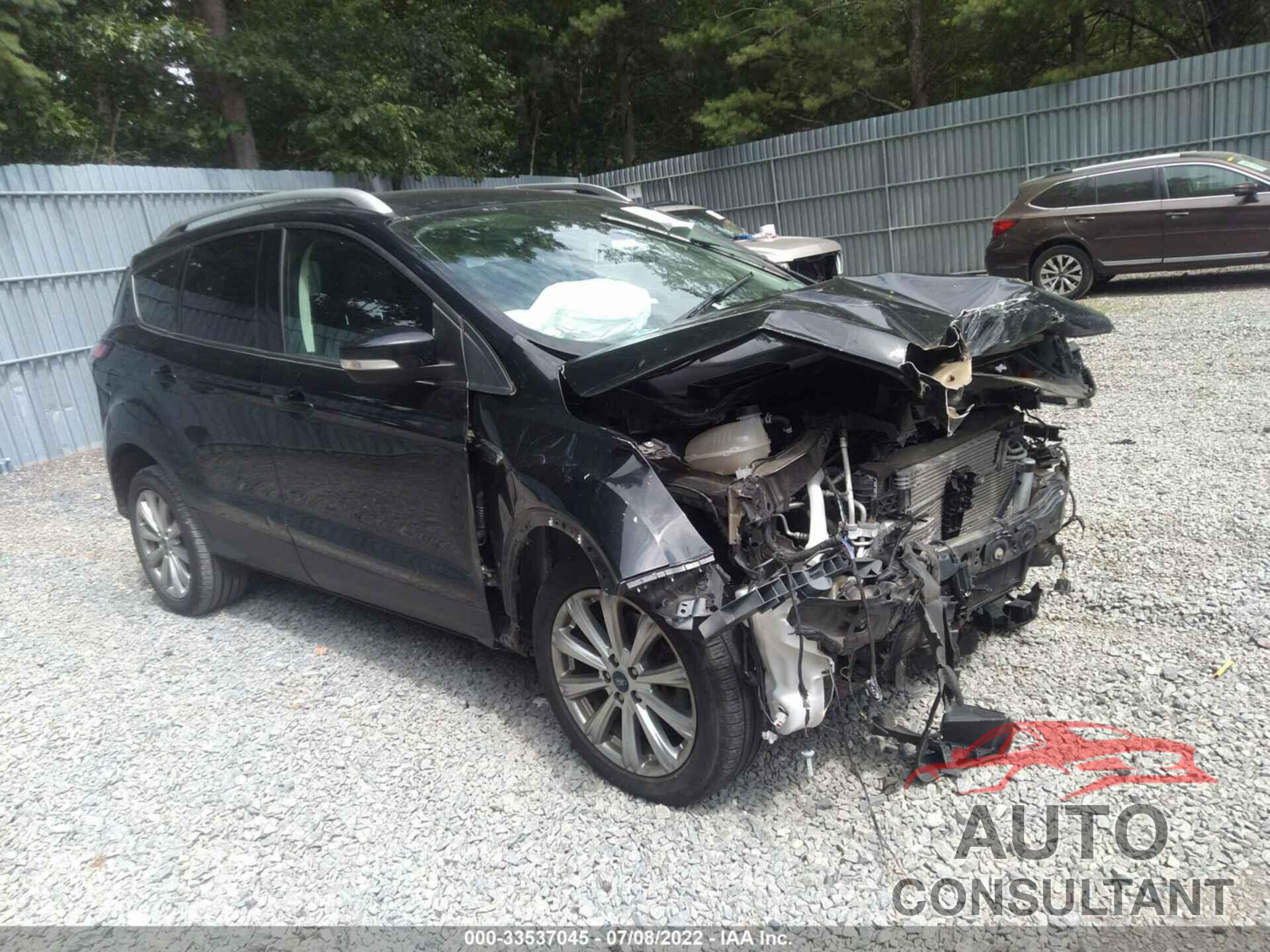 FORD ESCAPE 2017 - 1FMCU9JD7HUD14607
