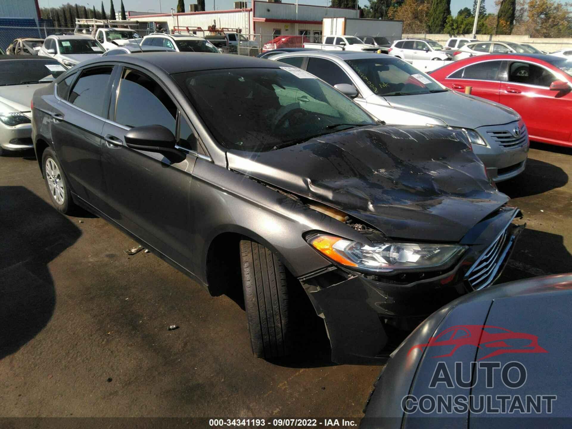 FORD FUSION 2019 - 3FA6P0G72KR107150