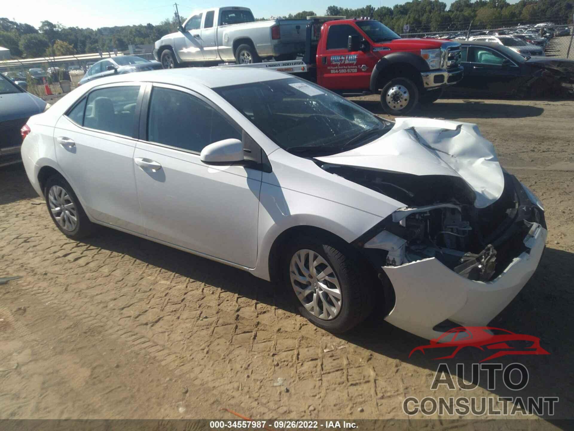 TOYOTA COROLLA 2018 - 5YFBURHE1JP743095