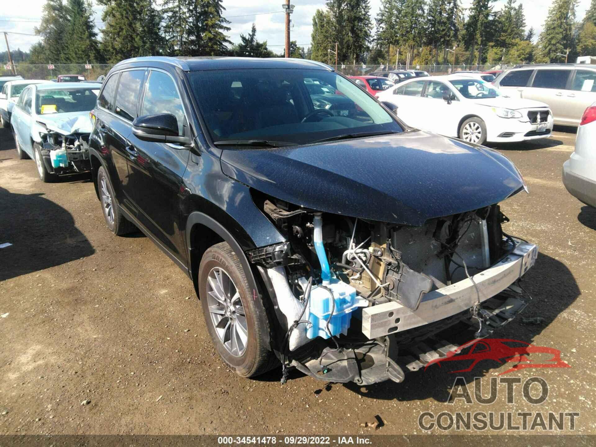TOYOTA HIGHLANDER 2019 - 5TDJZRFH5KS571849