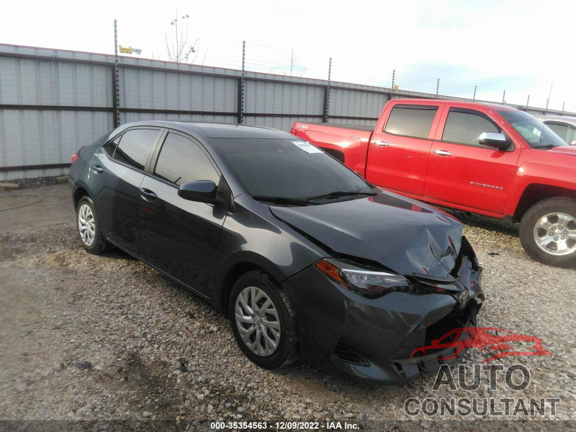 TOYOTA COROLLA 2018 - 5YFBURHE1JP764156