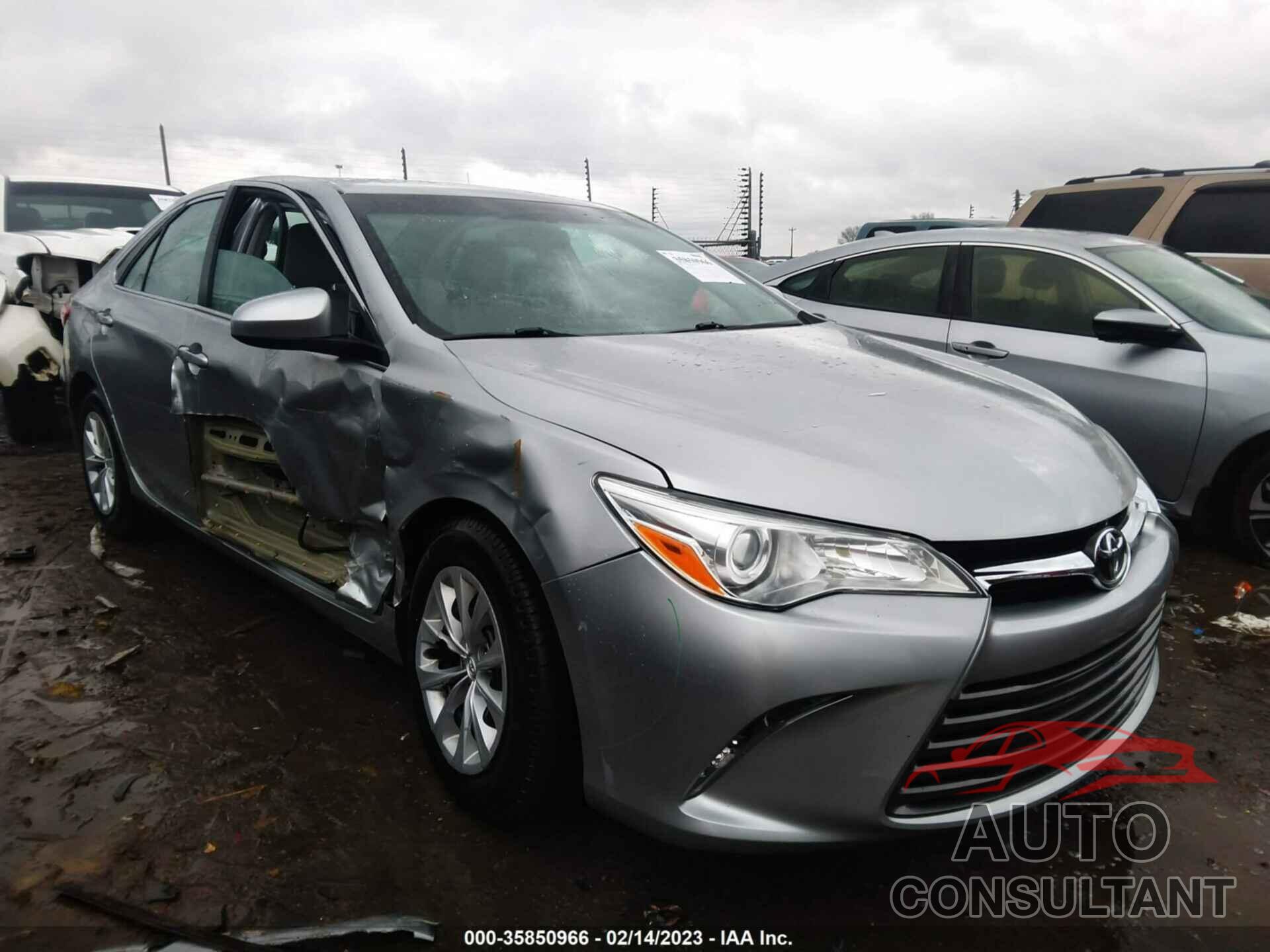 TOYOTA CAMRY 2016 - 4T4BF1FK8GR561105