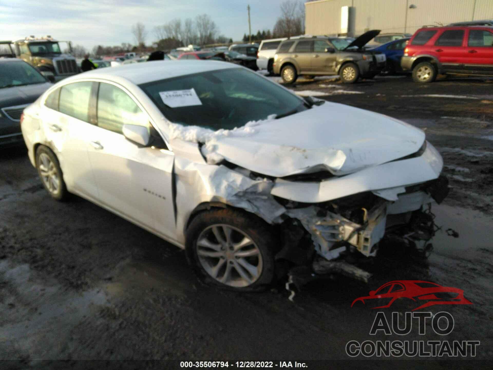 CHEVROLET MALIBU 2018 - 1G1ZD5ST1JF235904