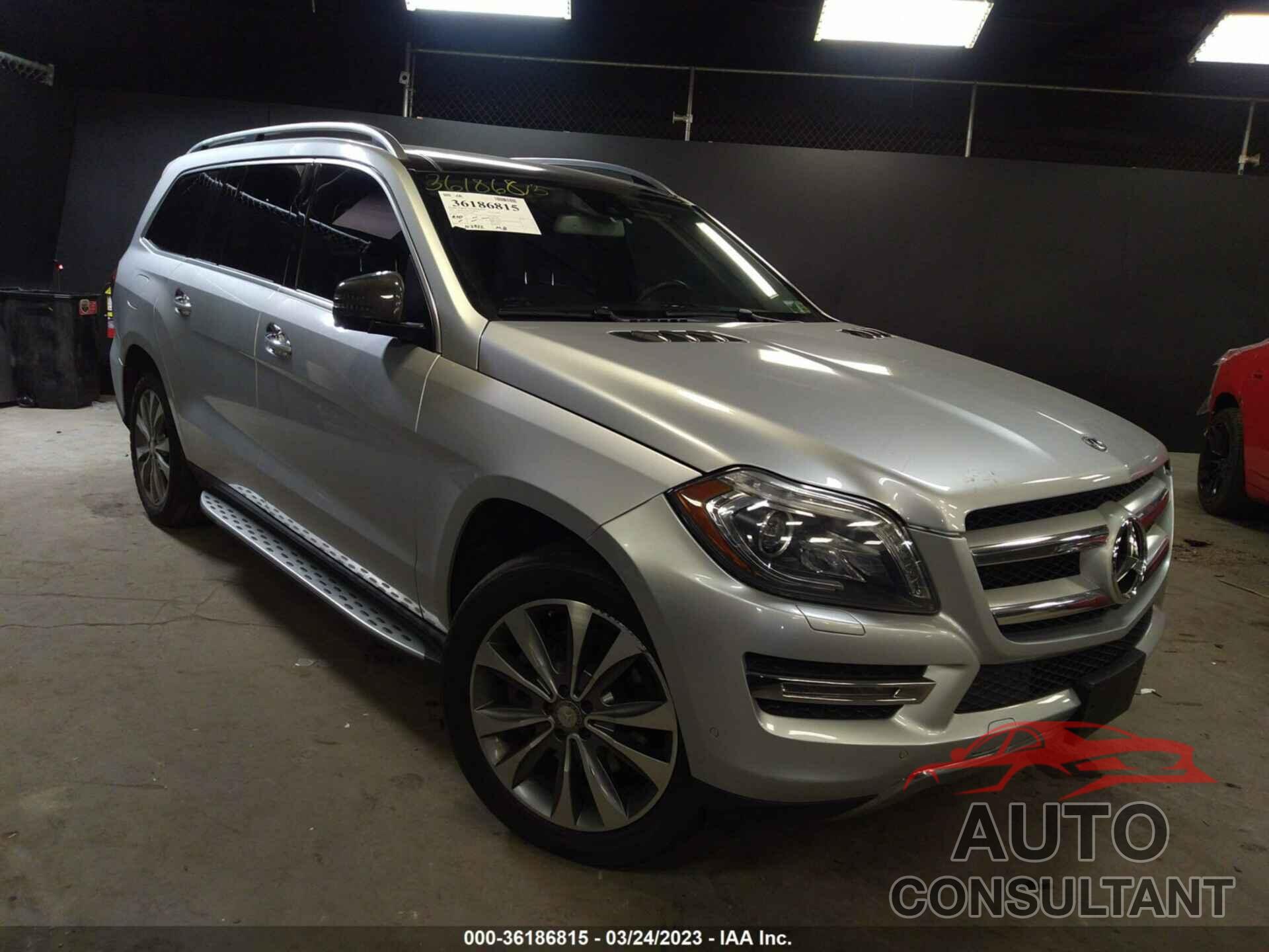 MERCEDES-BENZ GL-CLASS 2015 - 4JGDF6EE8FA523000