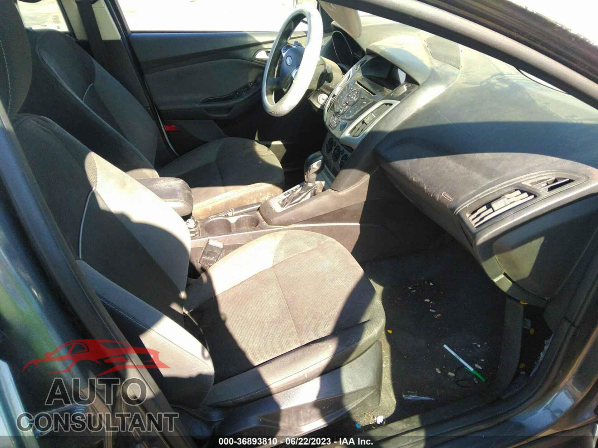 FORD FOCUS 2012 - 1FAHP3F23CL185484