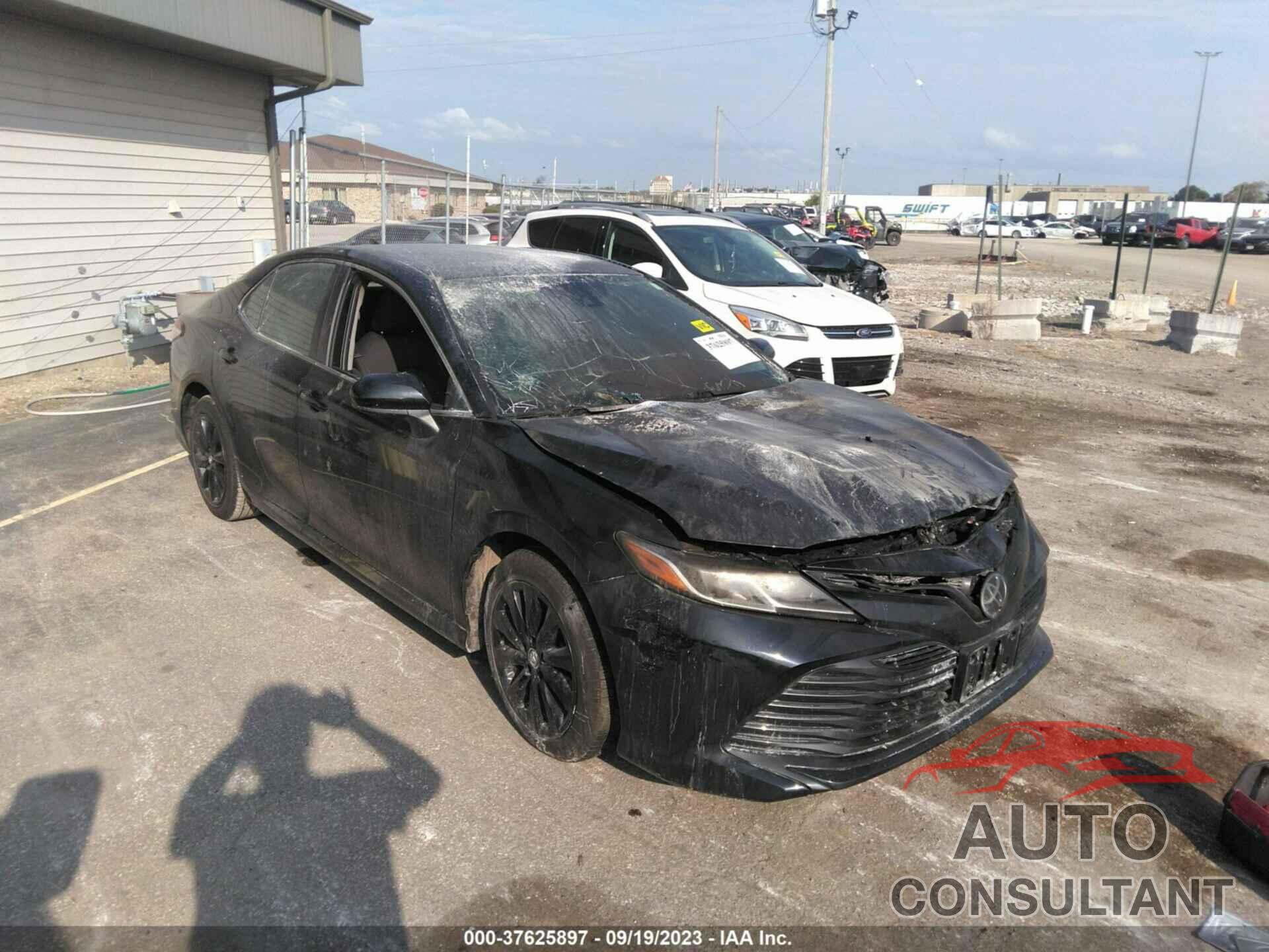 TOYOTA CAMRY 2019 - 4T1B11HK5KU766945