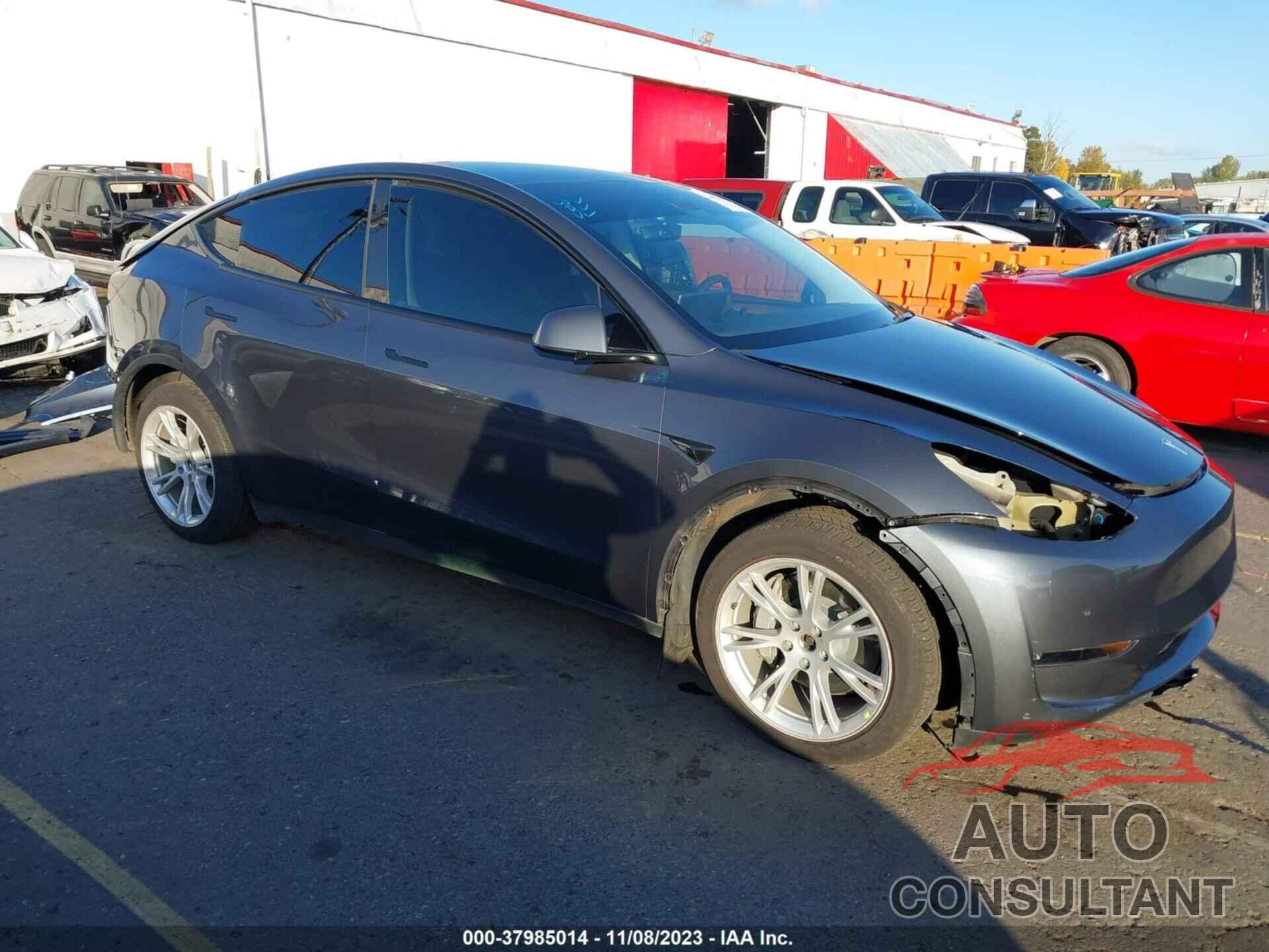 TESLA MODEL Y 2023 - 7SAYGAEE0PF595505