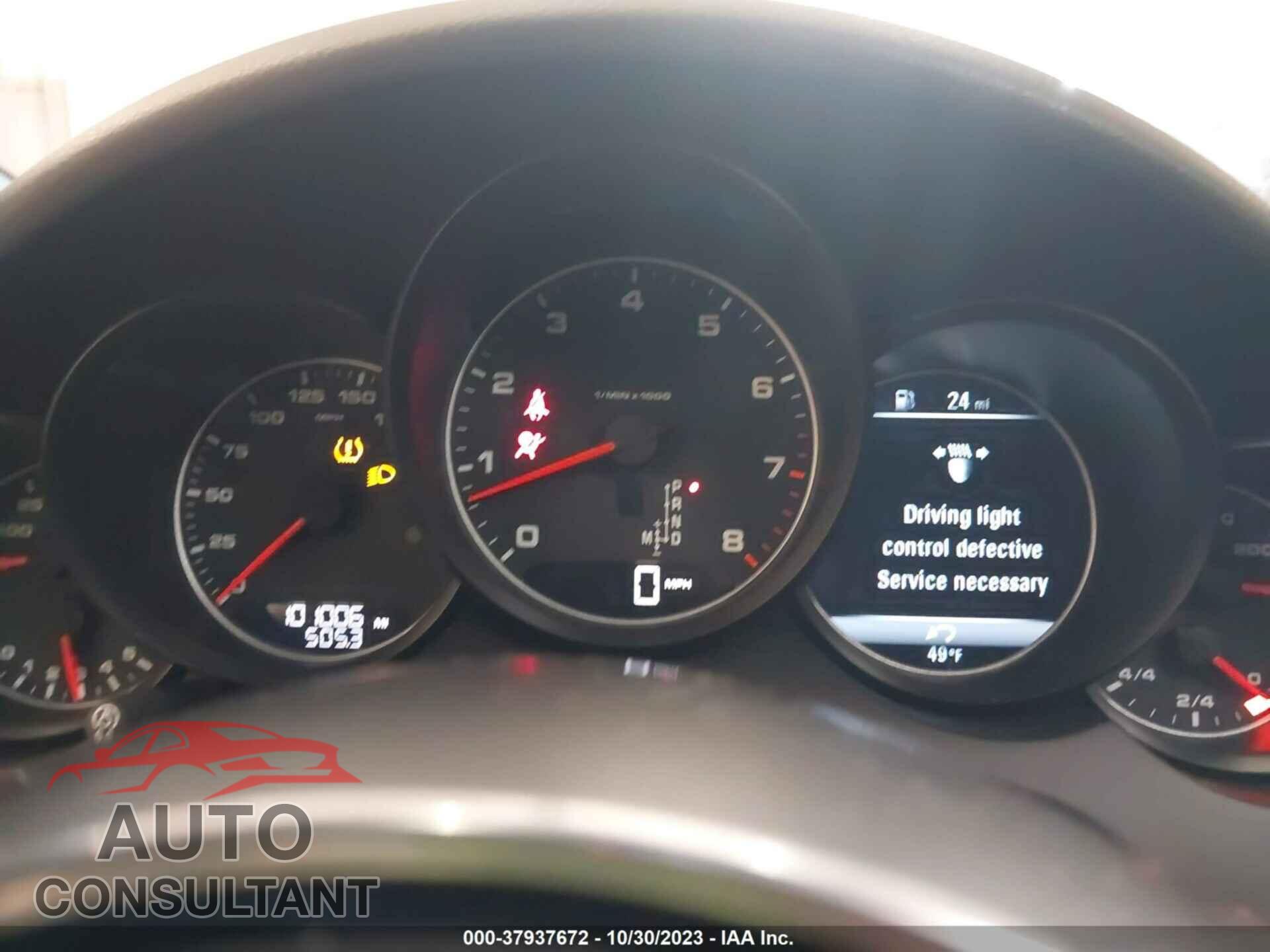 PORSCHE CAYENNE 2016 - WP1AA2A23GKA12749