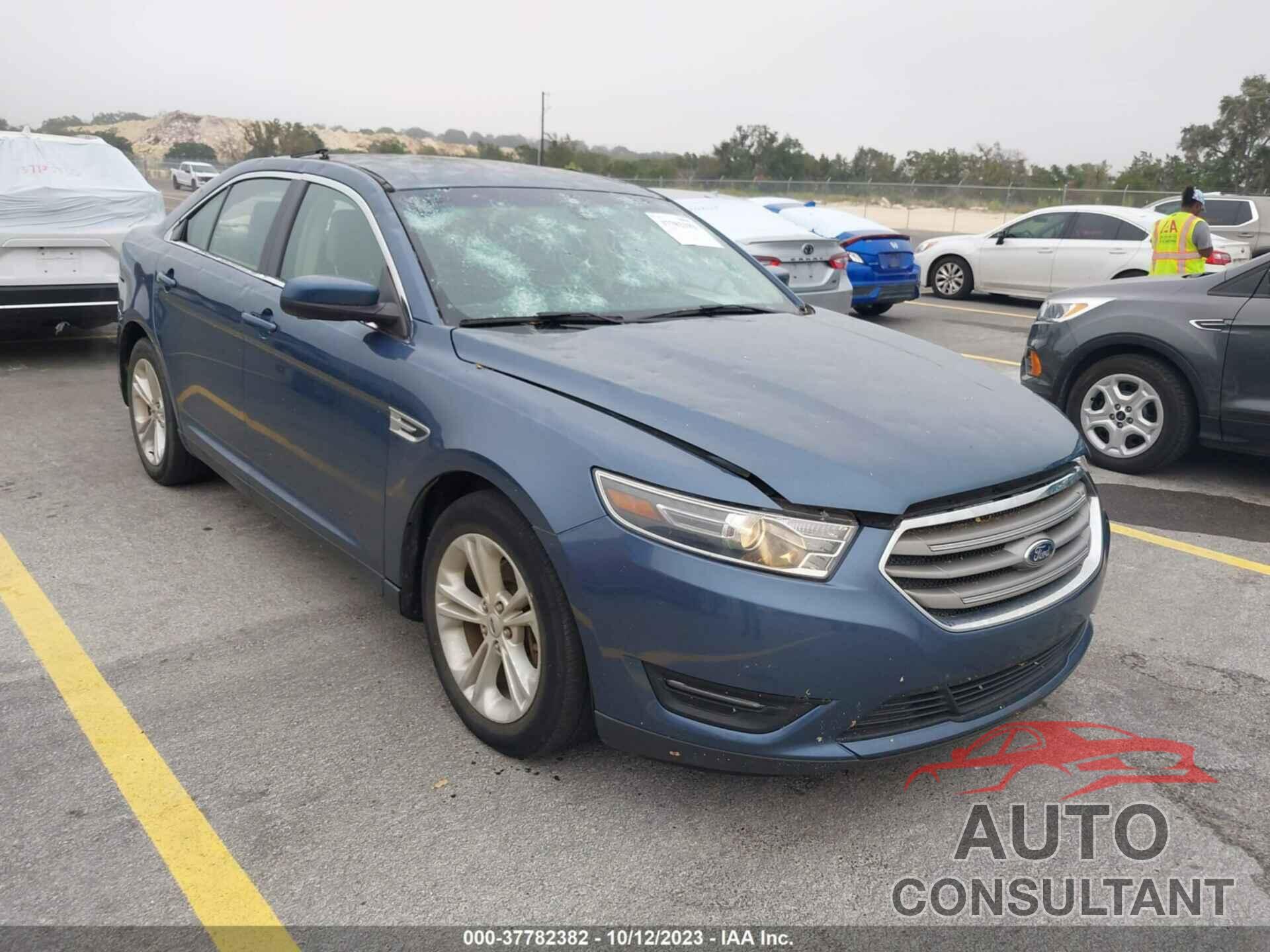 FORD TAURUS 2018 - 1FAHP2E84JG120410