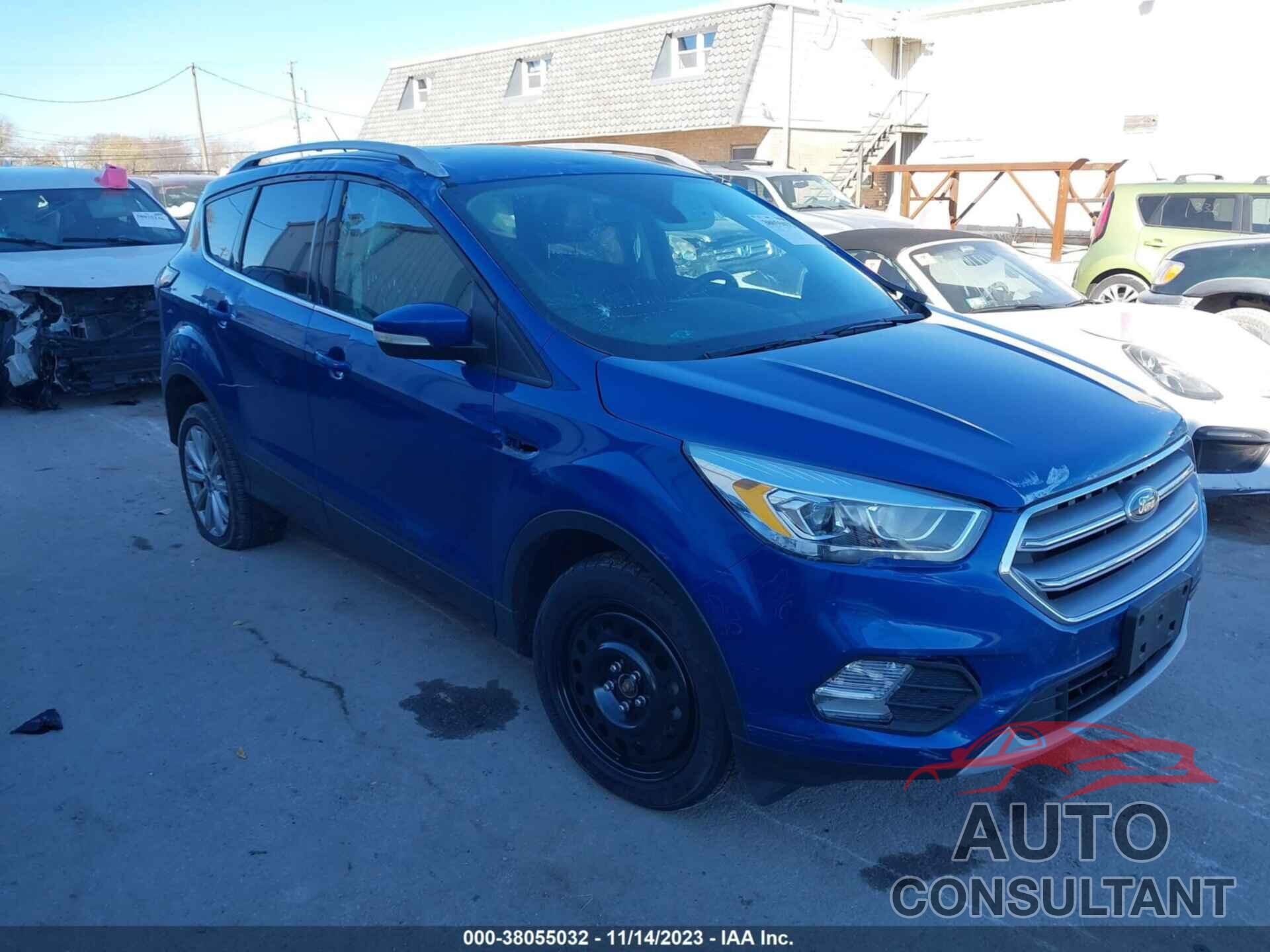 FORD ESCAPE 2017 - 1FMCU0JD2HUC22557