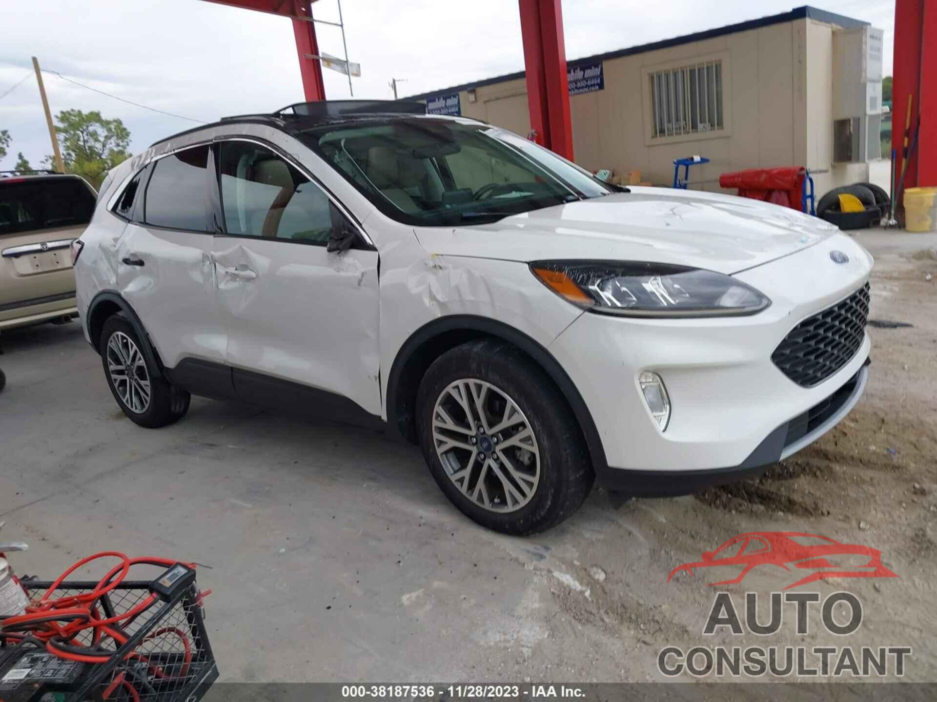 FORD ESCAPE 2021 - 1FMCU9H61MUA70583