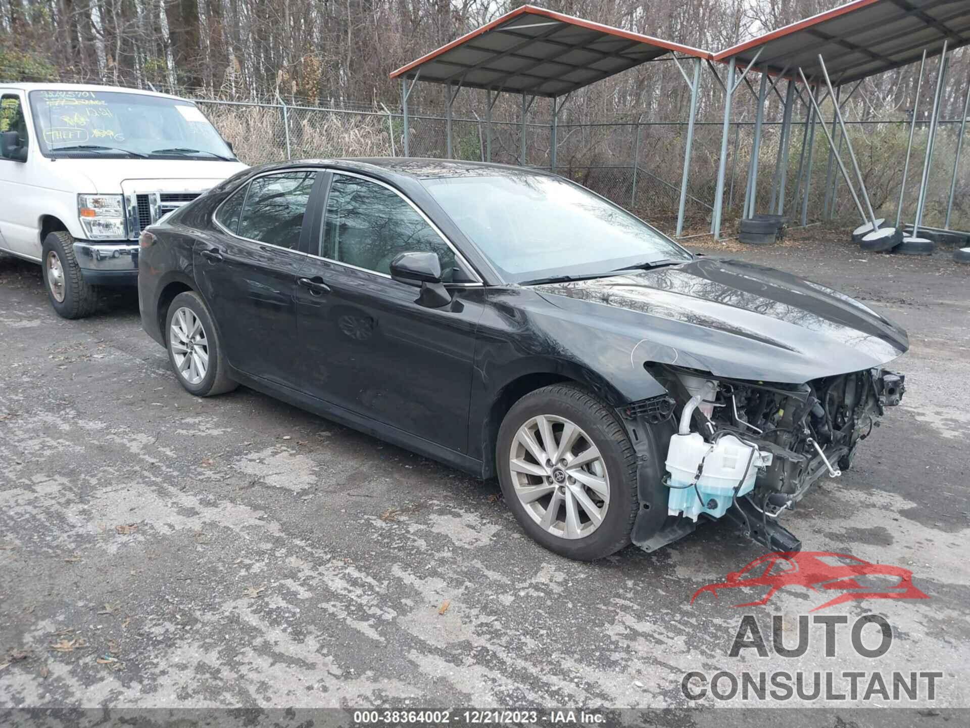 TOYOTA CAMRY 2022 - 4T1C11AK0NU063983