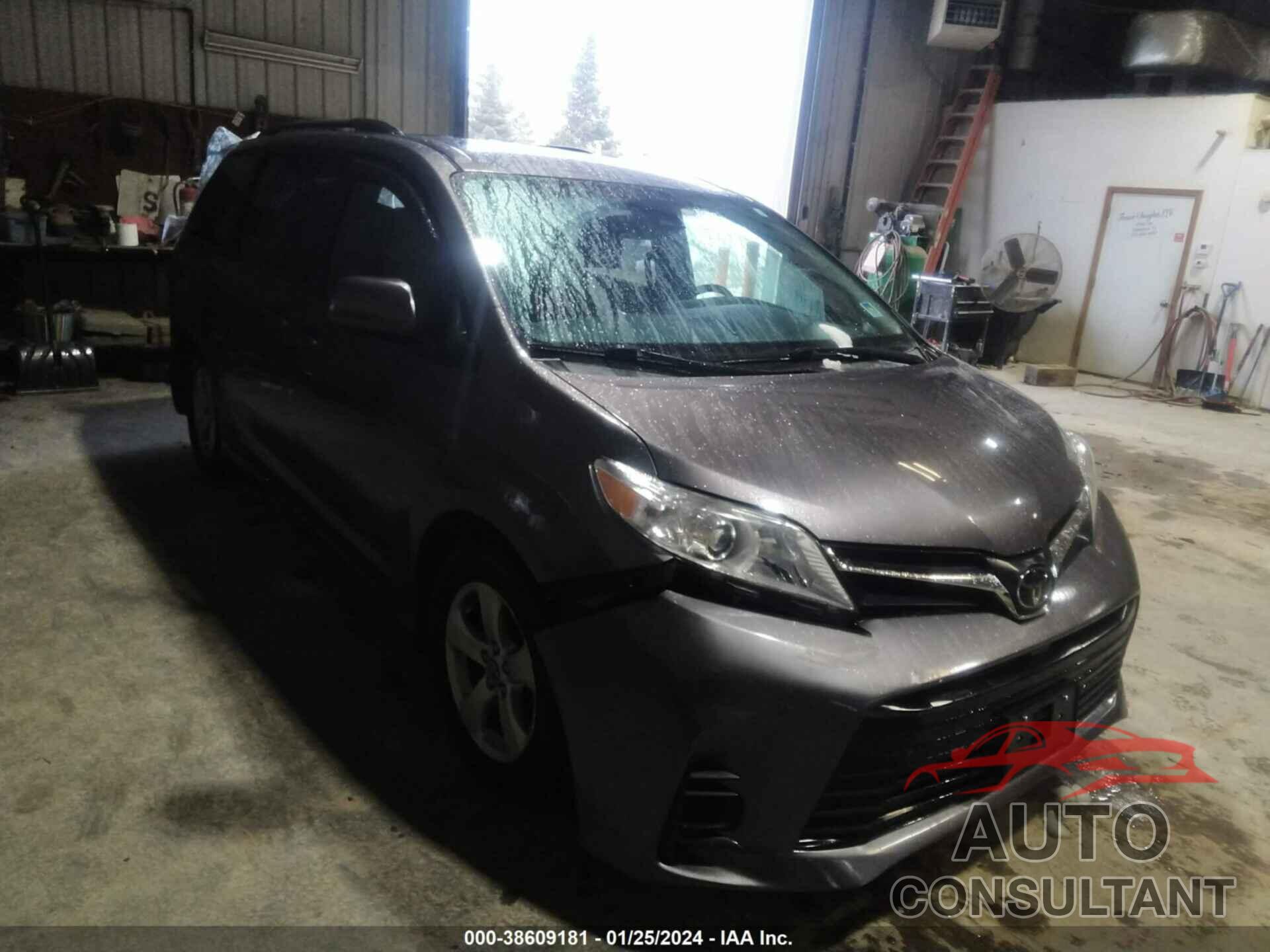 TOYOTA SIENNA 2019 - 5TDKZ3DC7KS005605