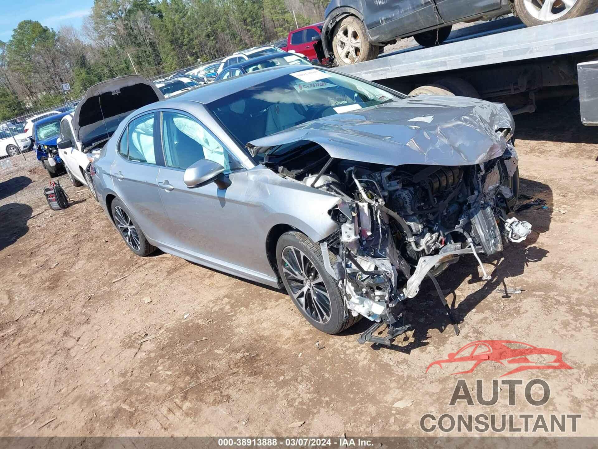 TOYOTA CAMRY 2019 - 4T1B11HK2KU735412