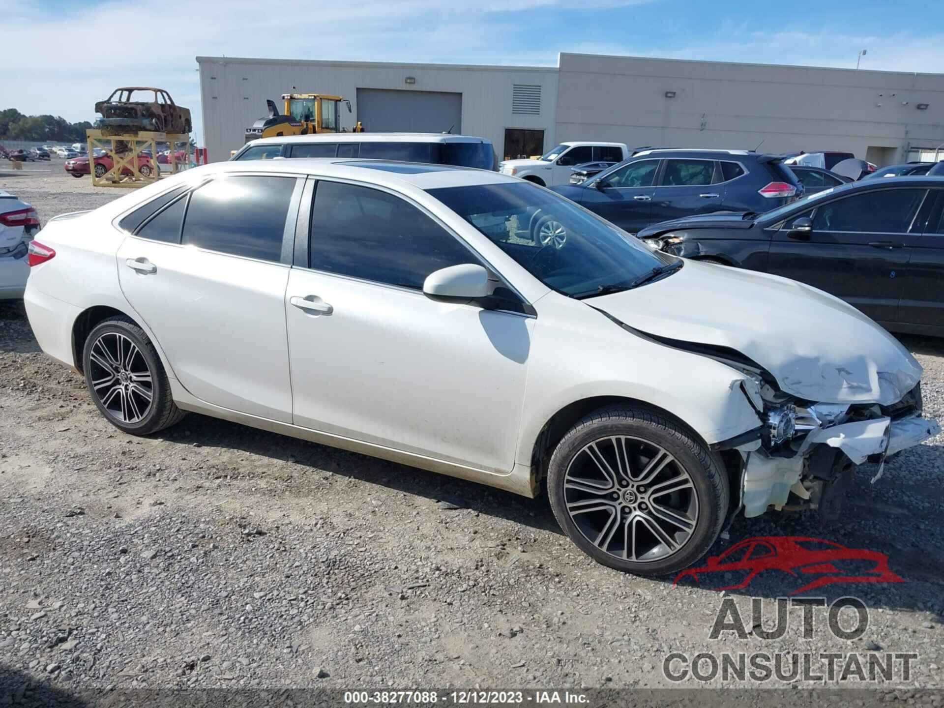 TOYOTA CAMRY 2016 - 4T1BF1FK5GU159200