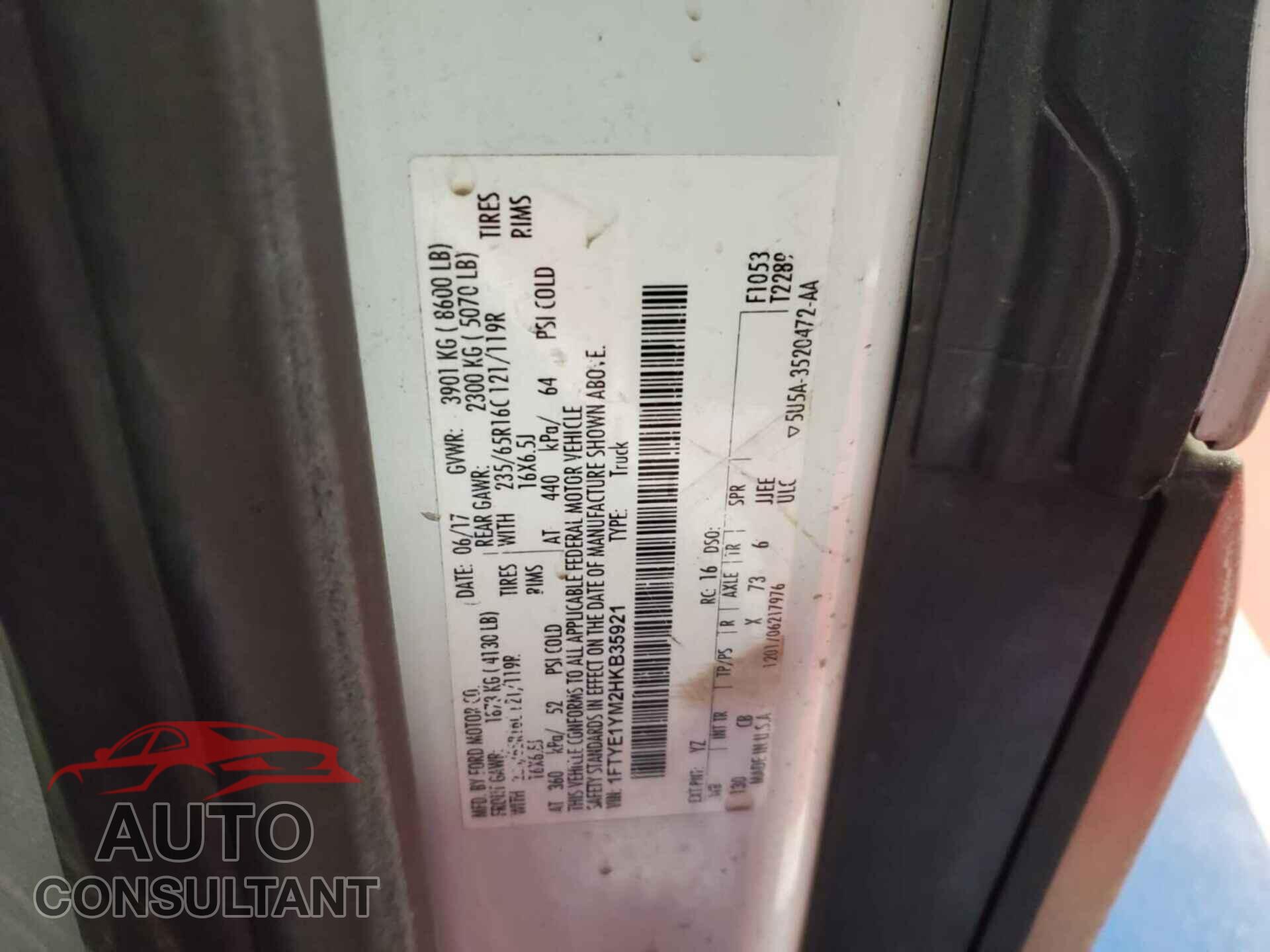 FORD TRANSIT 2017 - 1FTYE1YM2HKB35921