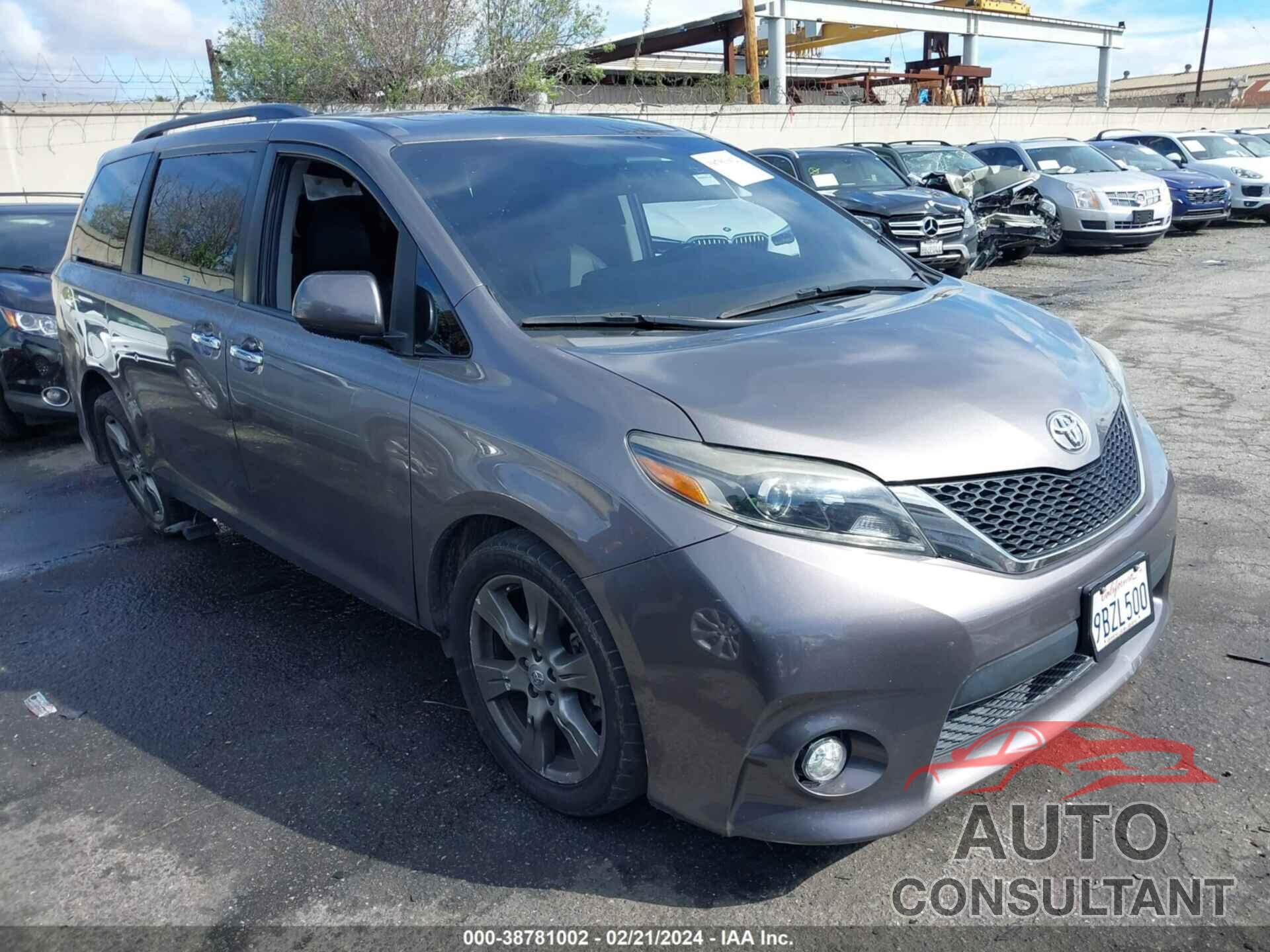 TOYOTA SIENNA 2017 - 5TDXZ3DC4HS884446