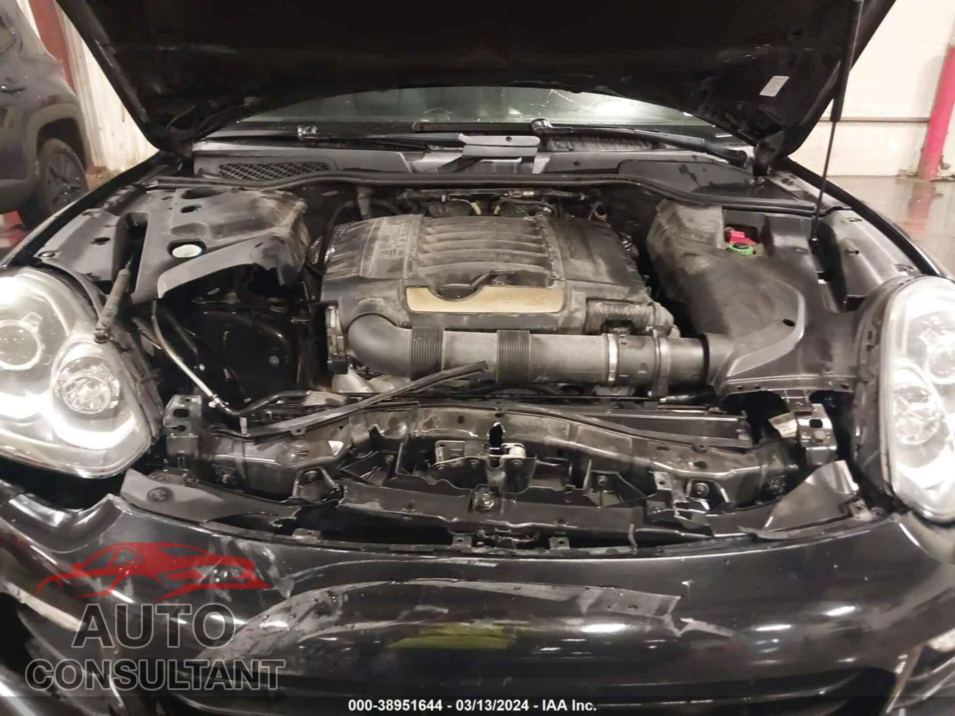 PORSCHE CAYENNE 2016 - WP1AA2A29GLA10708