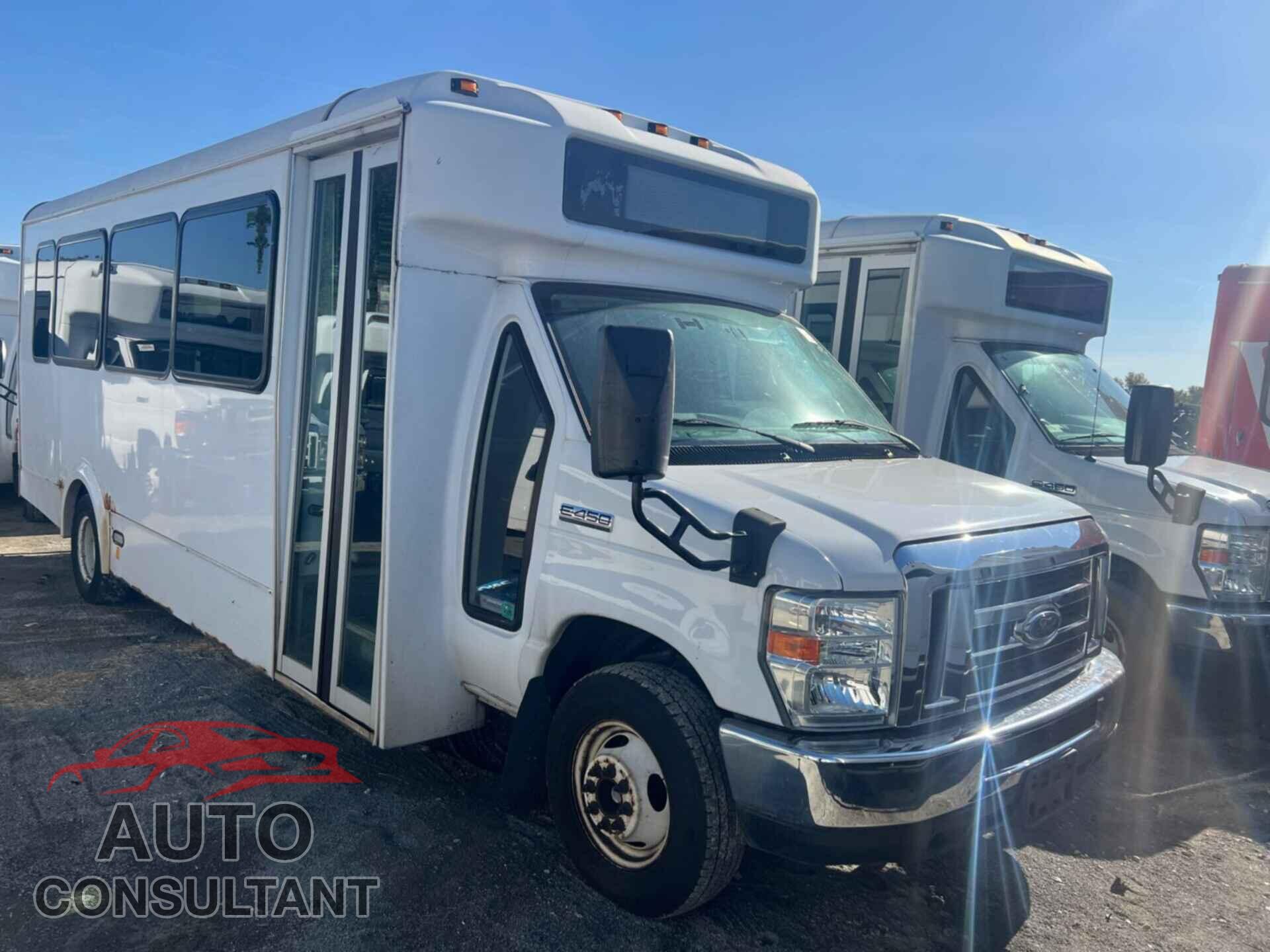 FORD E-450 CUTAWAY 2017 - 1FDFE4FS5HDC32007