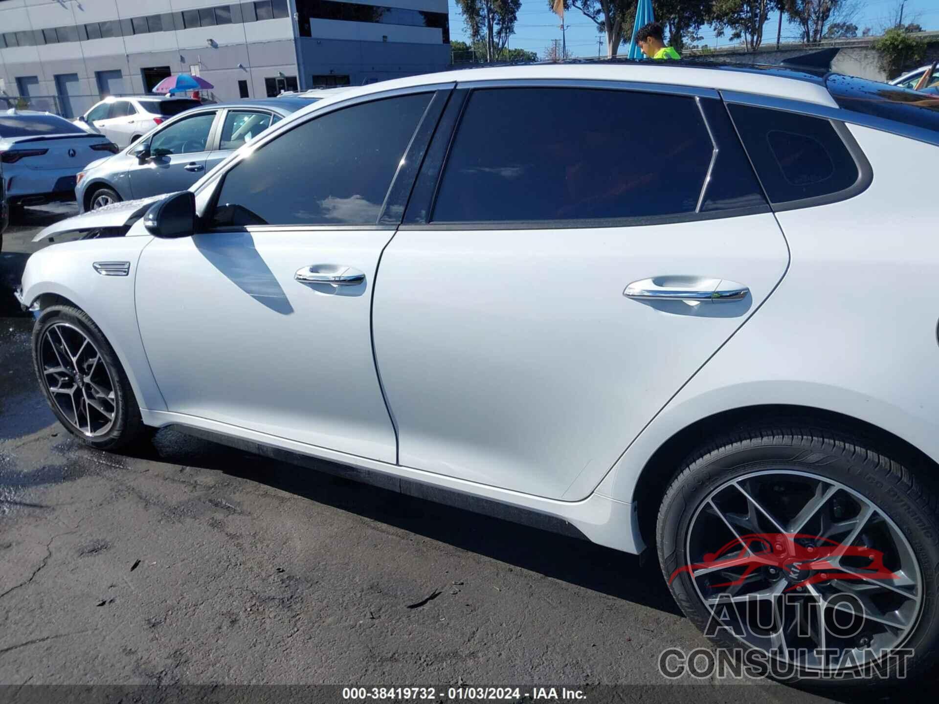 KIA OPTIMA 2020 - 5XXGT4L30LG440628