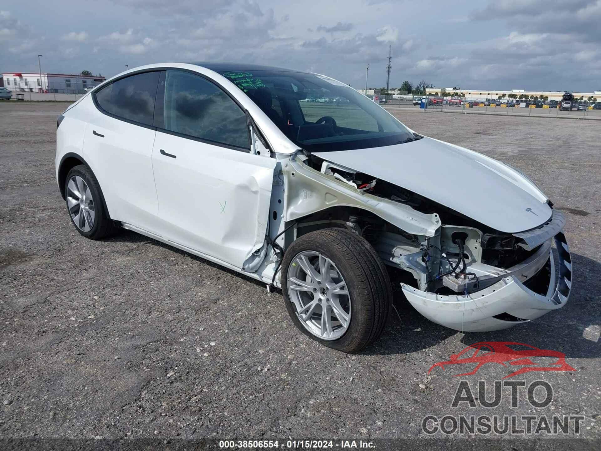TESLA MODEL Y 2023 - 7SAYGDEE3PA045892
