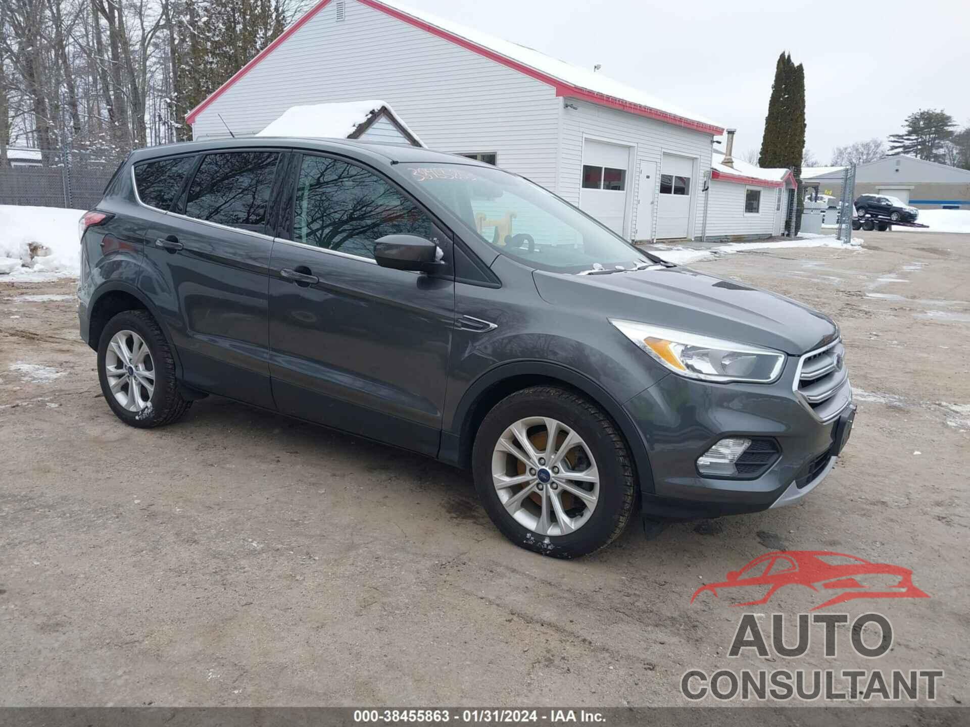 FORD ESCAPE 2017 - 1FMCU9GD0HUC70392