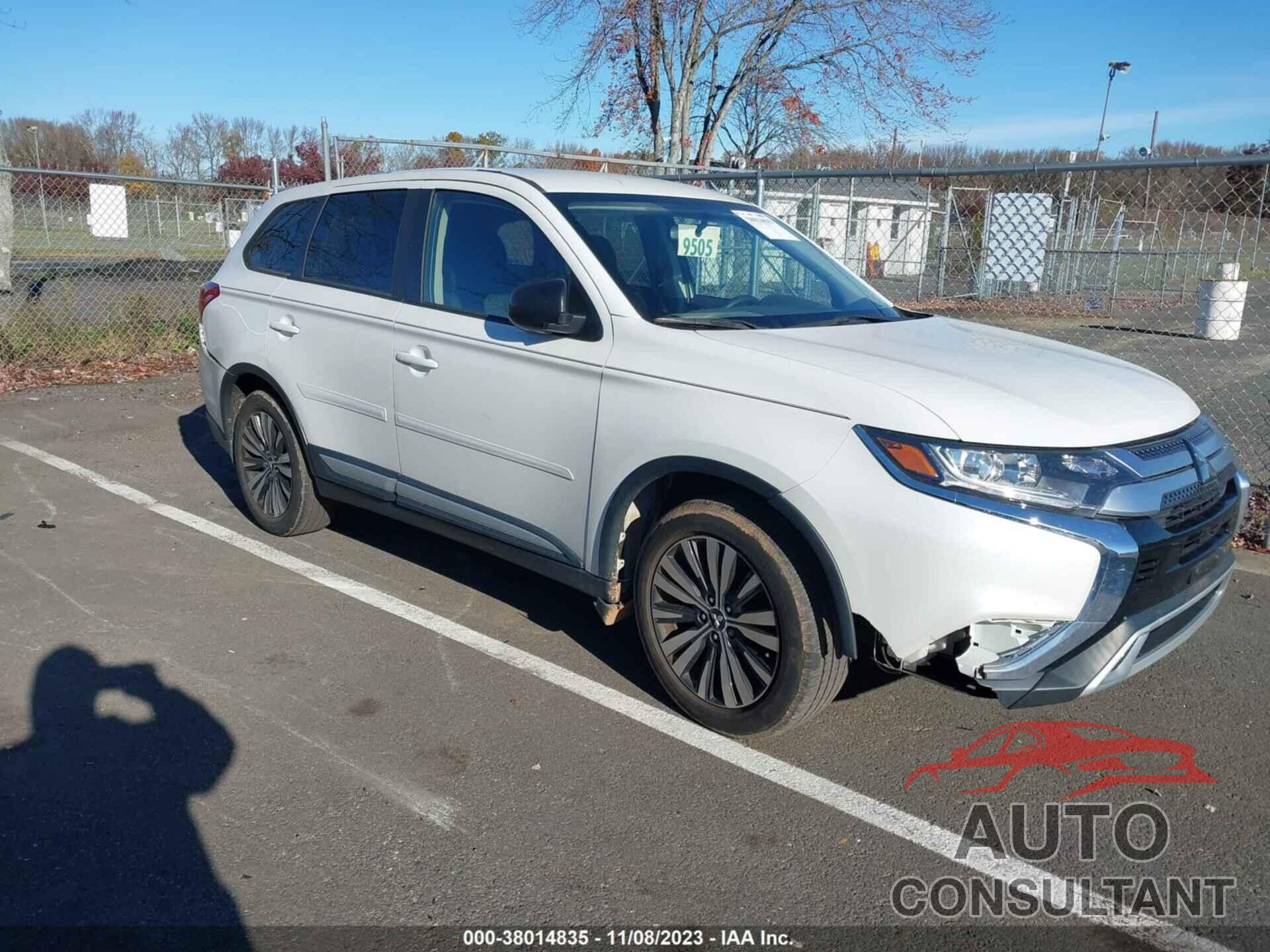 MITSUBISHI OUTLANDER 2019 - JA4AD2A35KZ015812