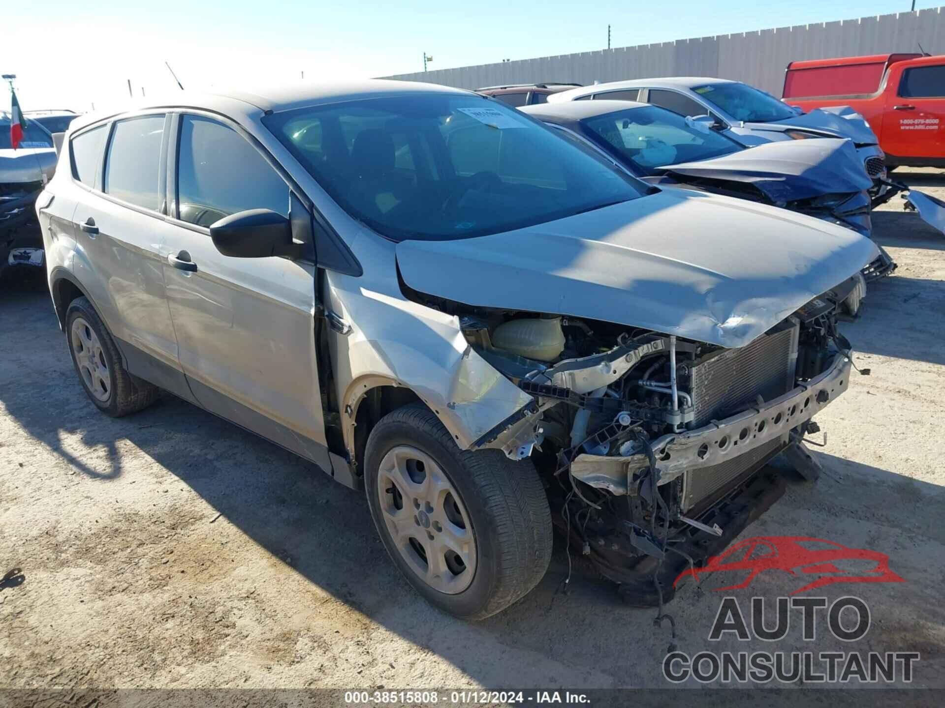FORD ESCAPE 2017 - 1FMCU0F72HUD84420