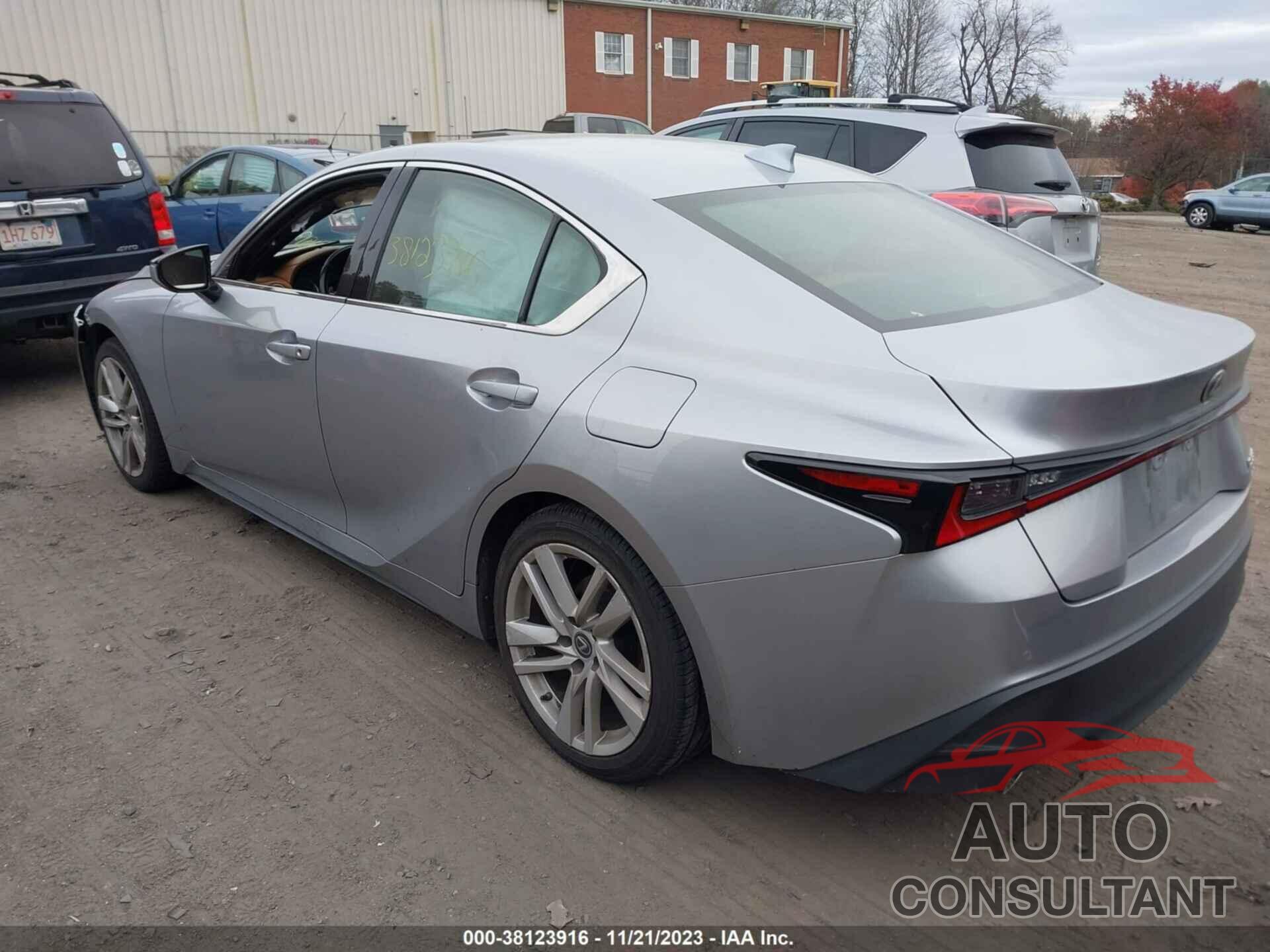 LEXUS IS 300 2021 - JTHC81F26M5045214