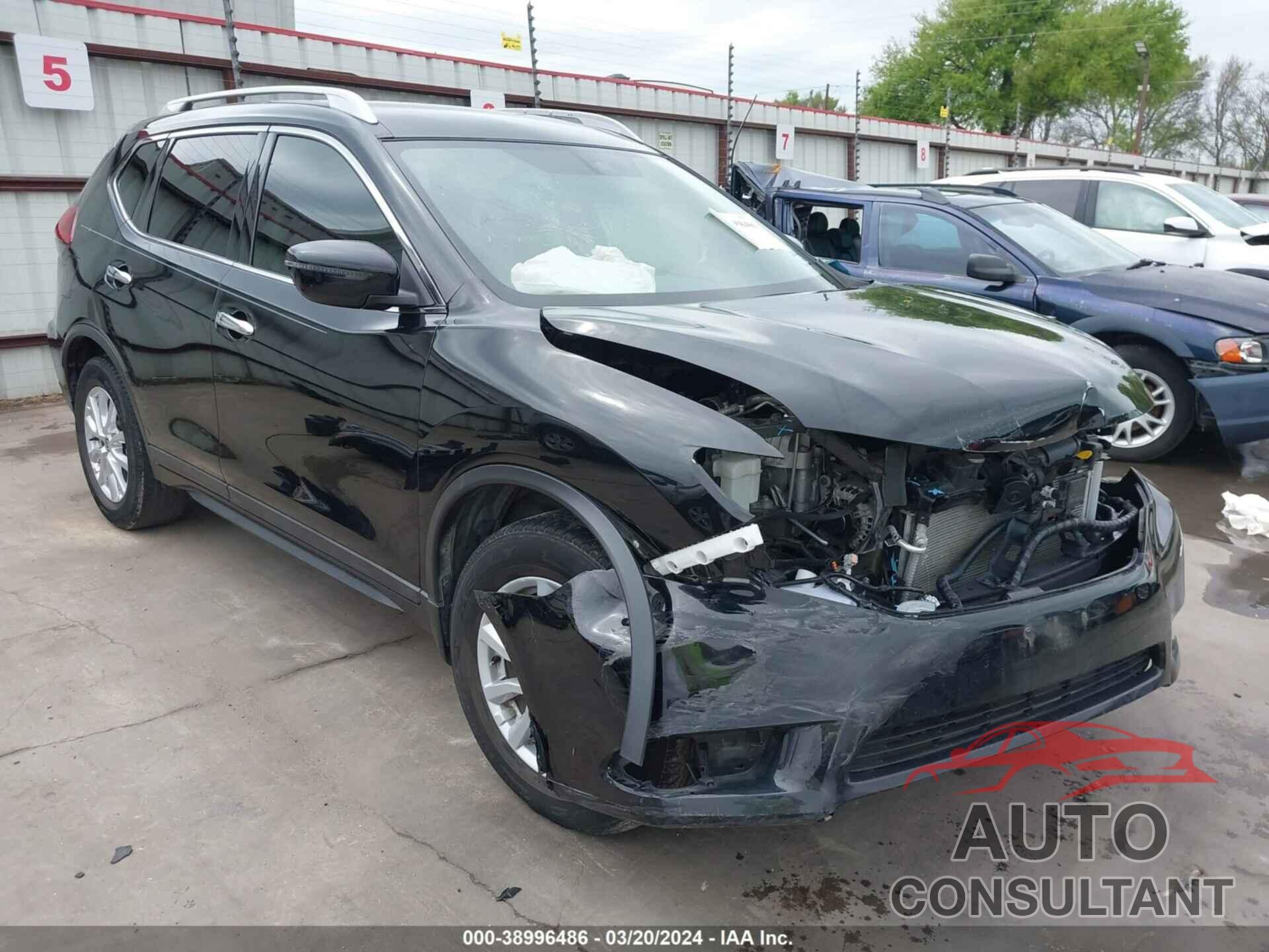 NISSAN ROGUE 2018 - 5N1AT2MT5JC714536