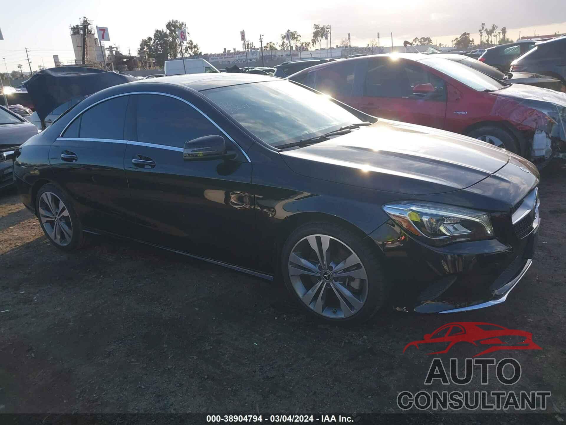 MERCEDES-BENZ CLA 250 2019 - WDDSJ4EB3KN767456