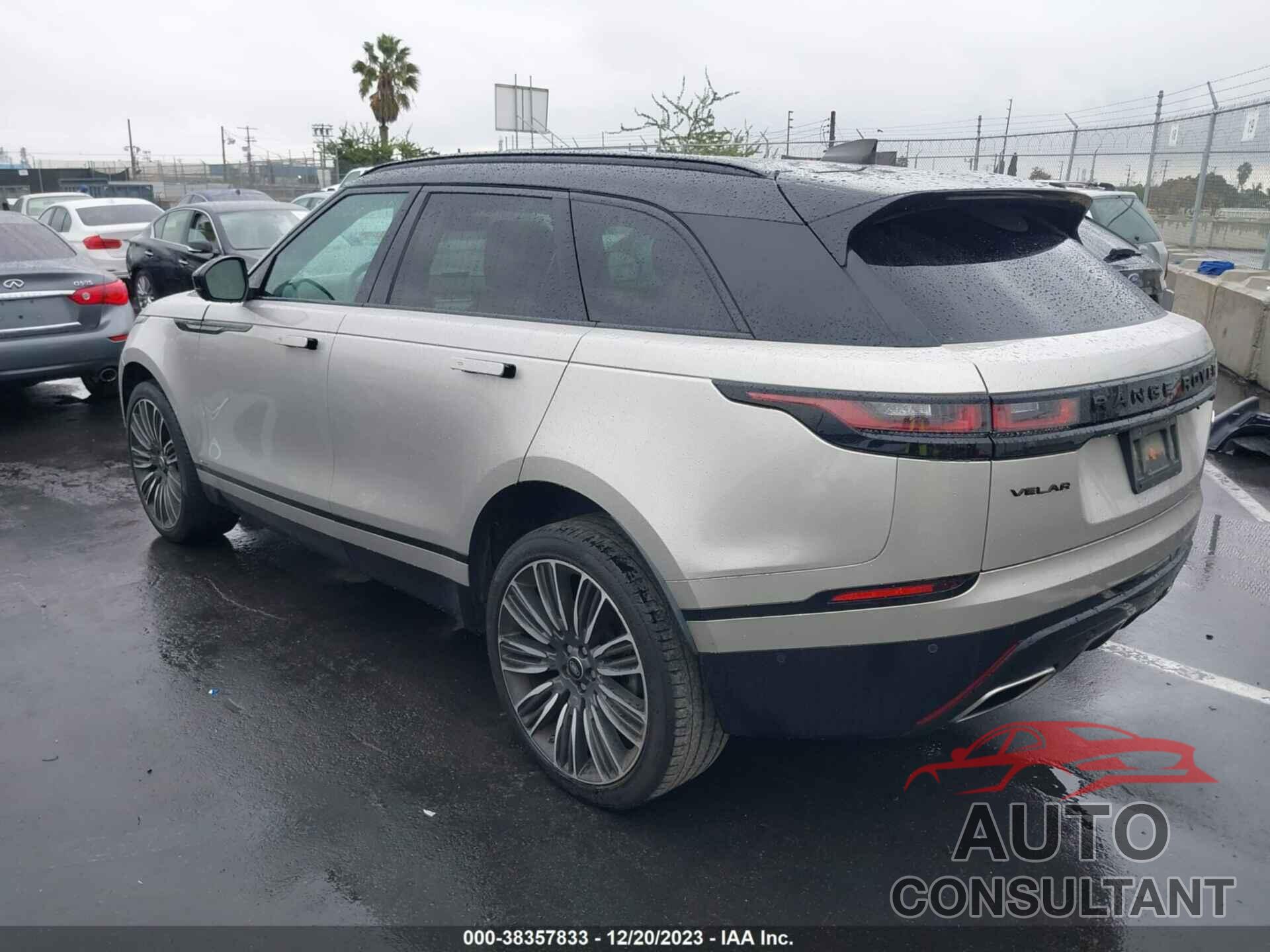 LAND ROVER RANGE ROVER VELAR 2018 - SALYM2RV2JA729252