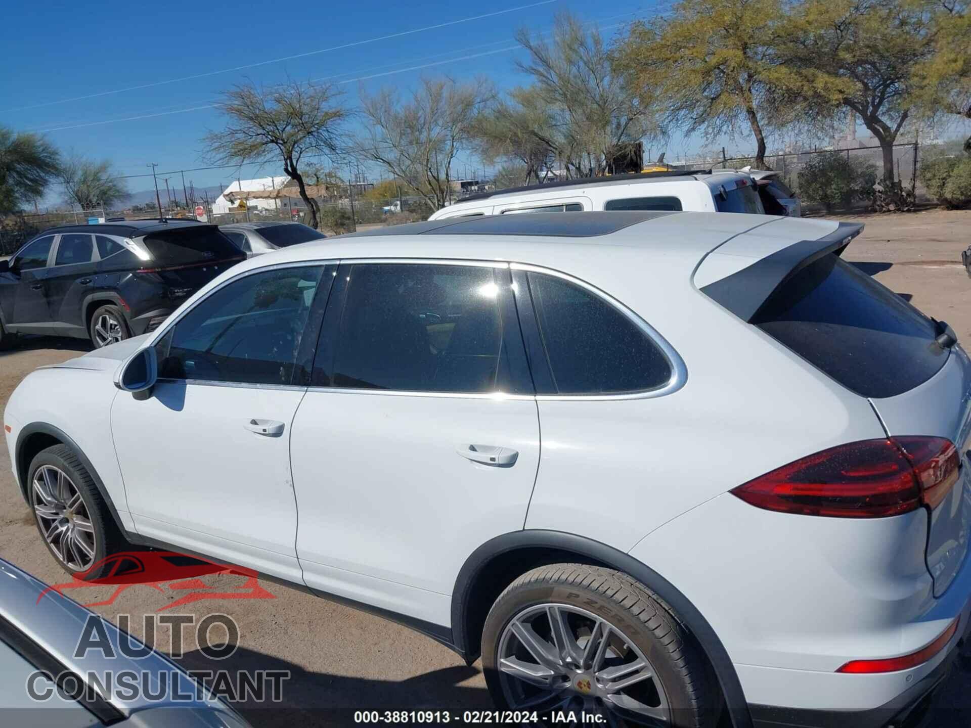 PORSCHE CAYENNE 2016 - WP1AA2A2XGLA04254