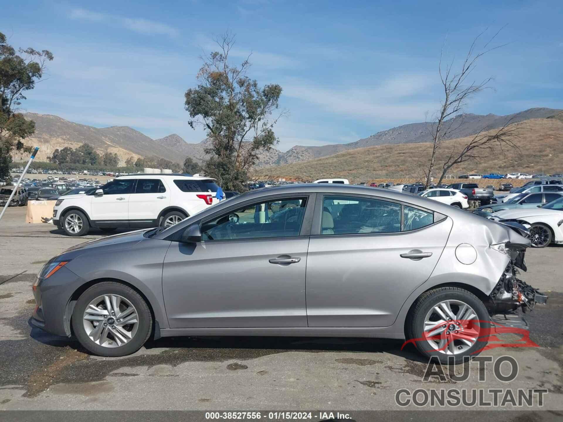 HYUNDAI ELANTRA 2020 - KMHD84LFXLU979682