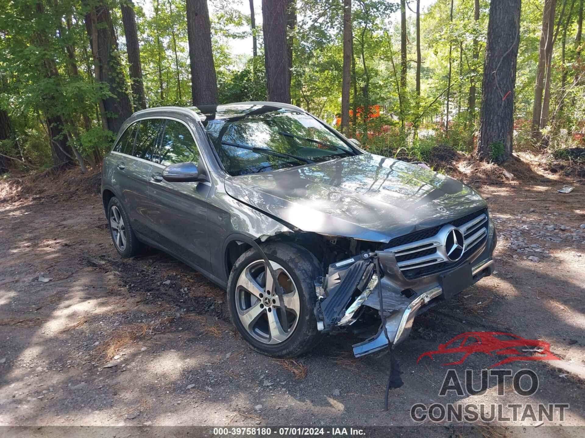 MERCEDES-BENZ GLC 300 2019 - WDC0G4KBXKV122124