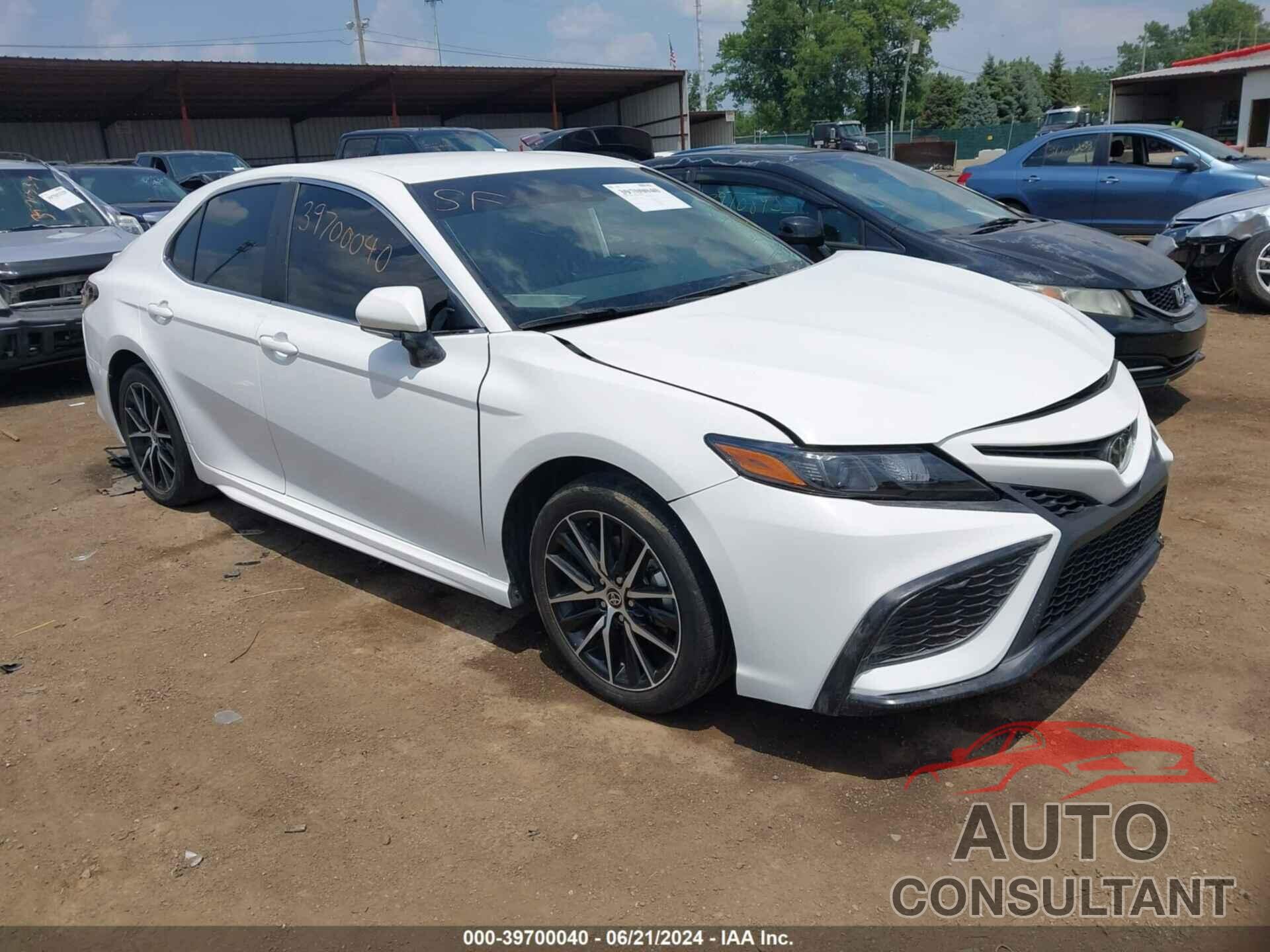 TOYOTA CAMRY 2023 - 4T1G11AKXPU778418