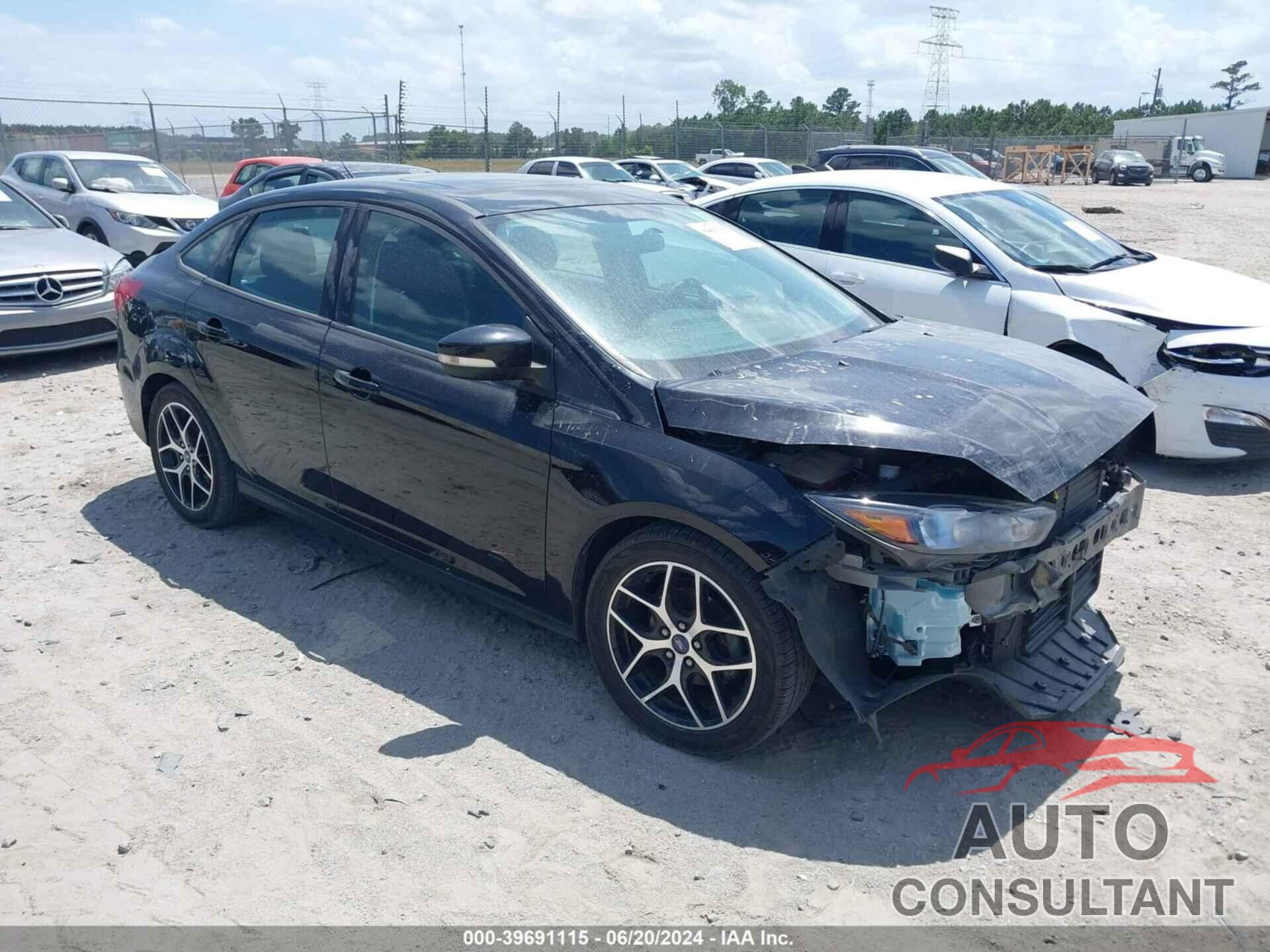 FORD FOCUS 2018 - 1FADP3H26JL238218