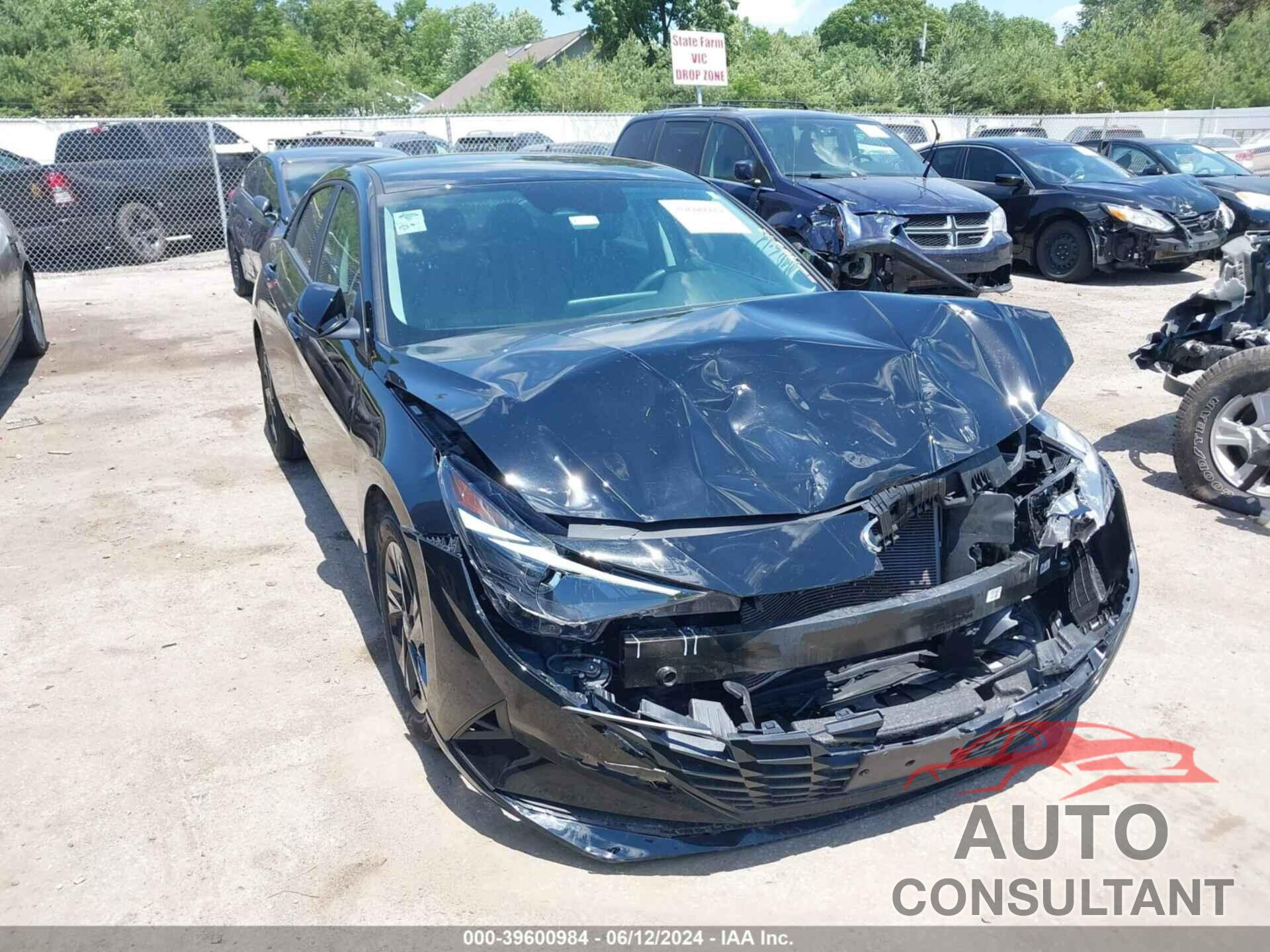 HYUNDAI ELANTRA 2023 - KMHLM4AG2PU440773