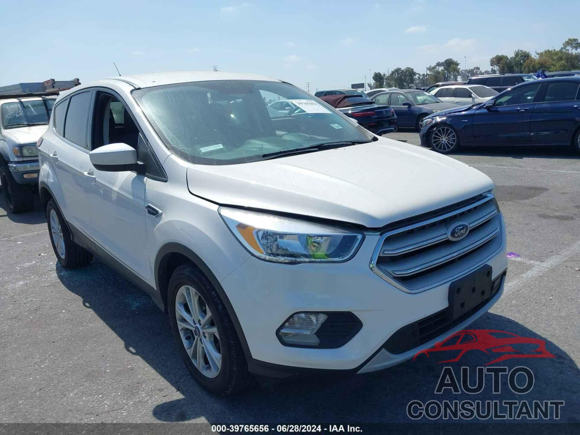 FORD ESCAPE 2019 - 1FMCU0GD1KUA47572