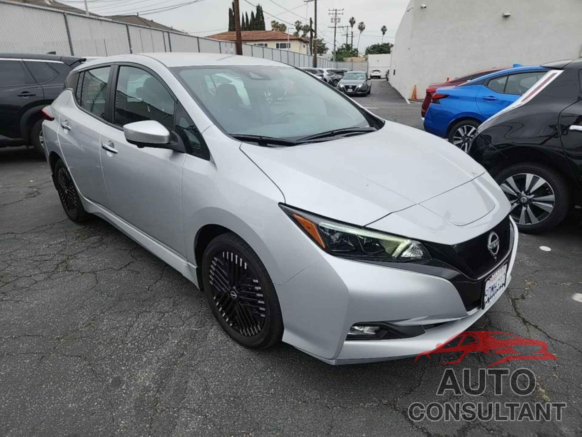 NISSAN LEAF 2023 - 1N4CZ1CV4PC553541