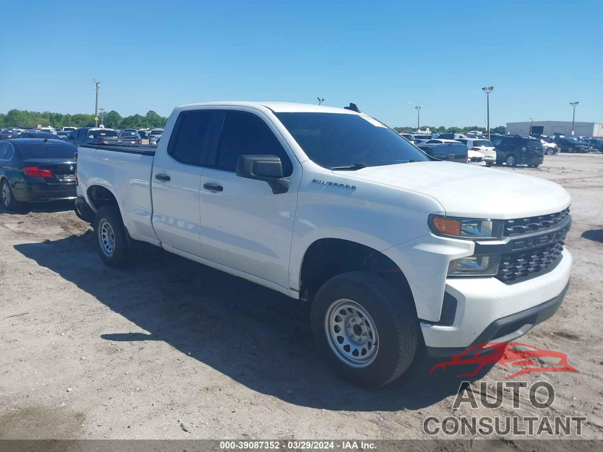 CHEVROLET SILVERADO 1500 2020 - 1GCRWAEH2LZ244419
