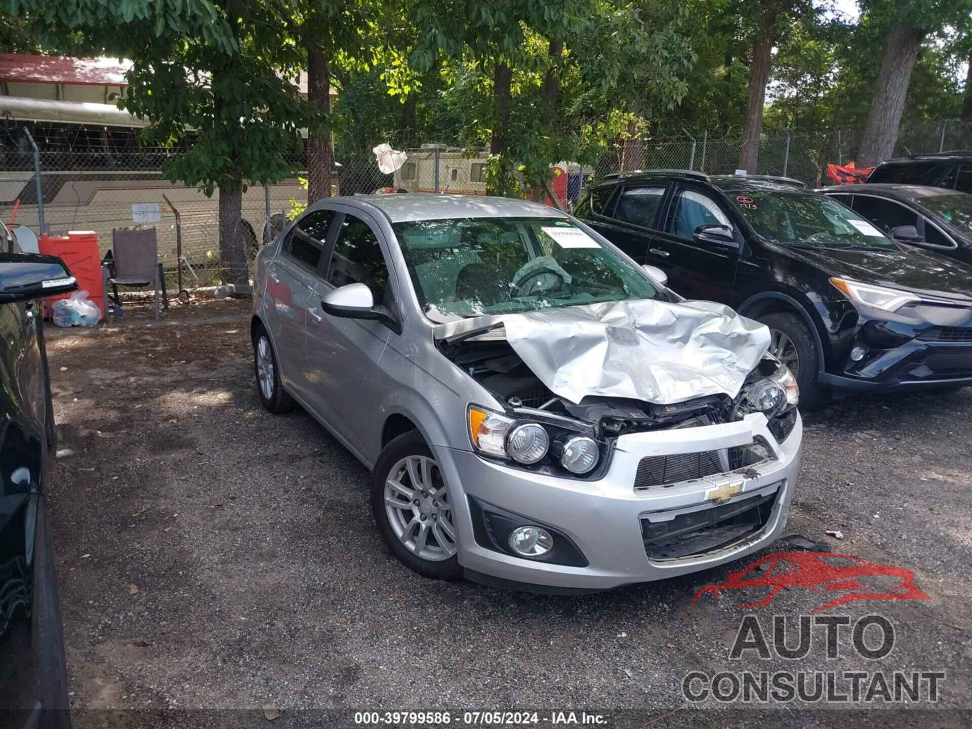 CHEVROLET SONIC 2016 - 1G1JC5SH9G4172499