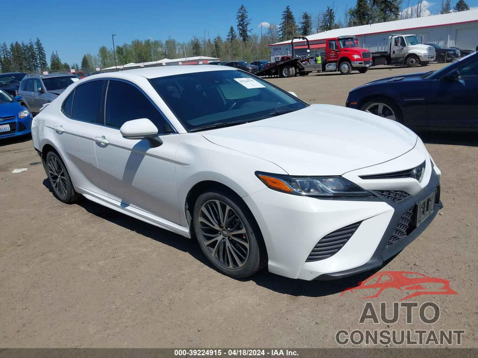 TOYOTA CAMRY 2019 - 4T1B11HK4KU850884