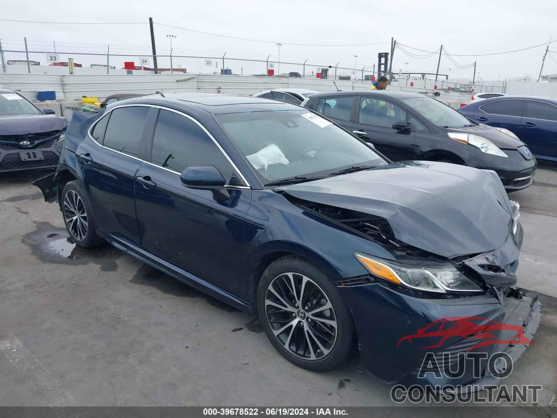 TOYOTA CAMRY 2019 - 4T1B11HK1KU679379
